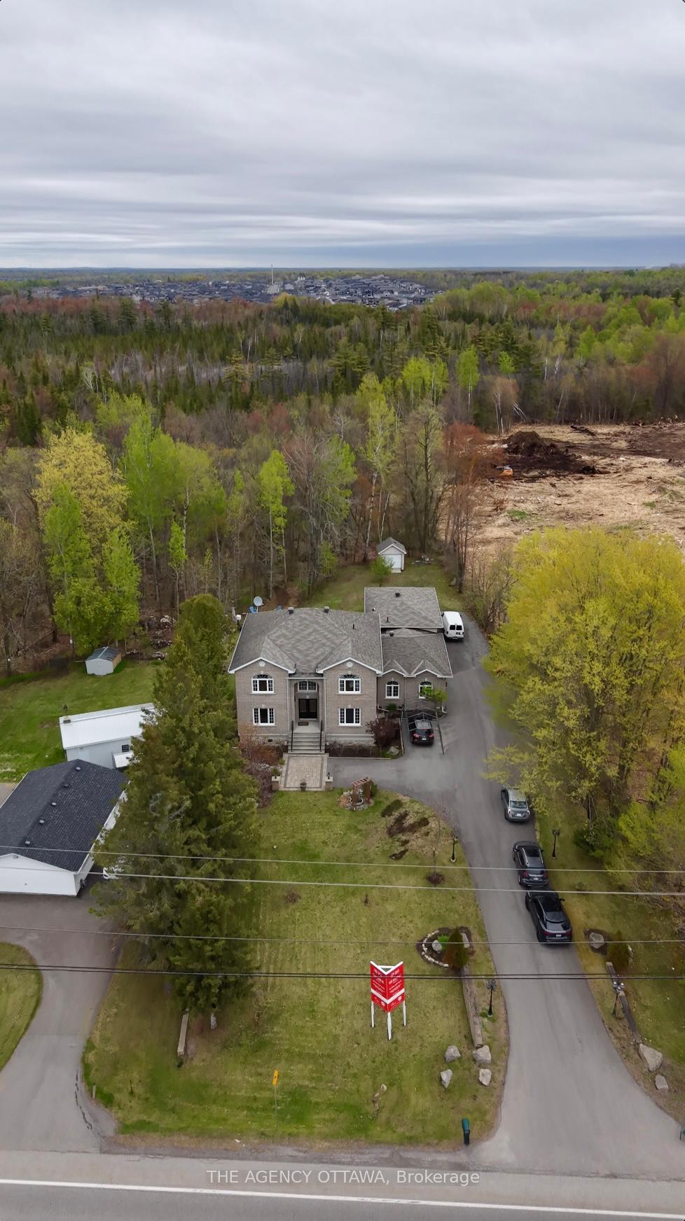 Photo 5 of 4633 Albion Road, Ottawa, Blossom Park/Kemp Park/Findlay Creek — HOMEH