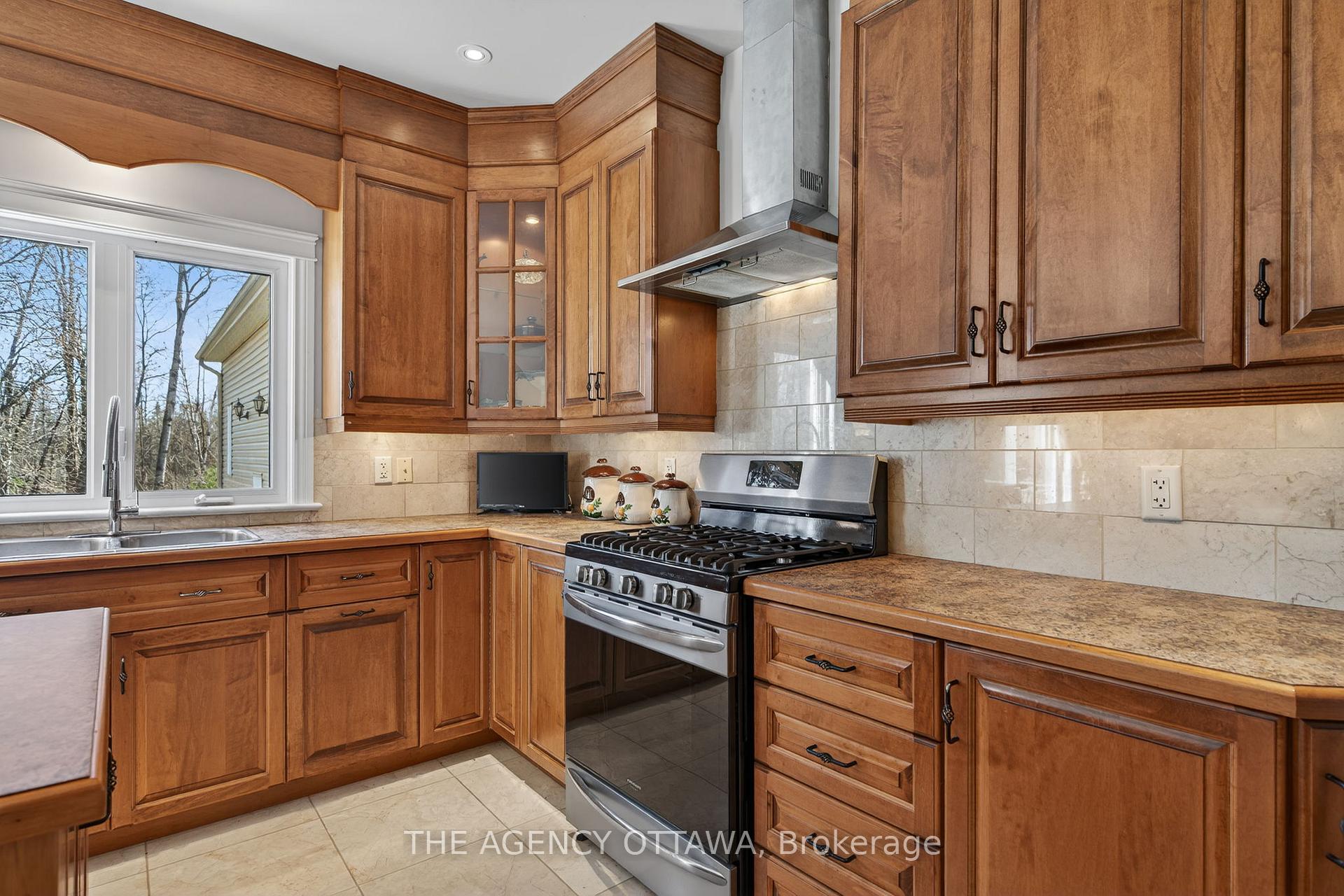 Photo 19 of 4633 Albion Road, Ottawa, Blossom Park/Kemp Park/Findlay Creek — HOMEH