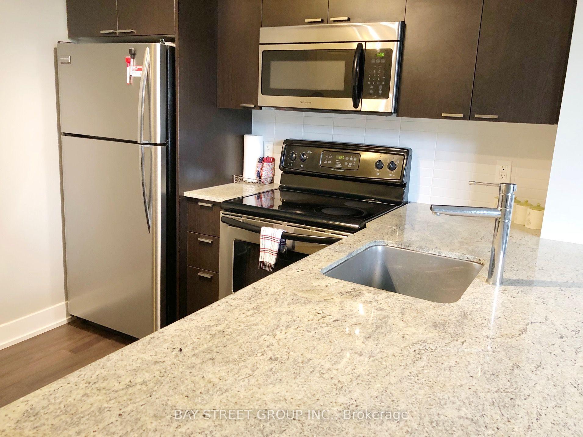 Photo 5 of Unit 304, 23 Sheppard Avenue E, North York, Willowdale East — HOMEH