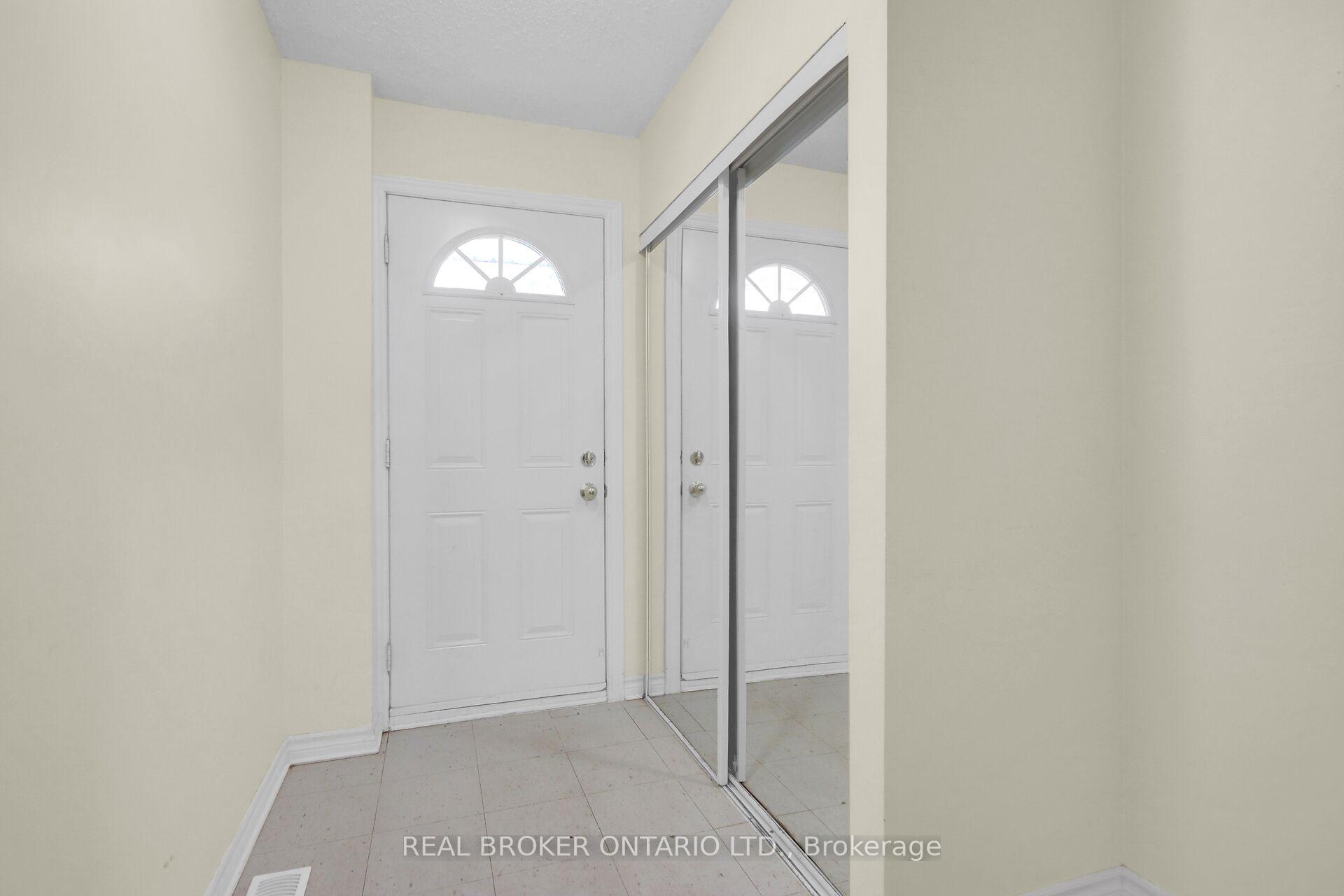 Photo 3 of Unit 41, 2669 Southvale Crescent, Ottawa, Sheffield Glen/Industrial Park — HOMEH