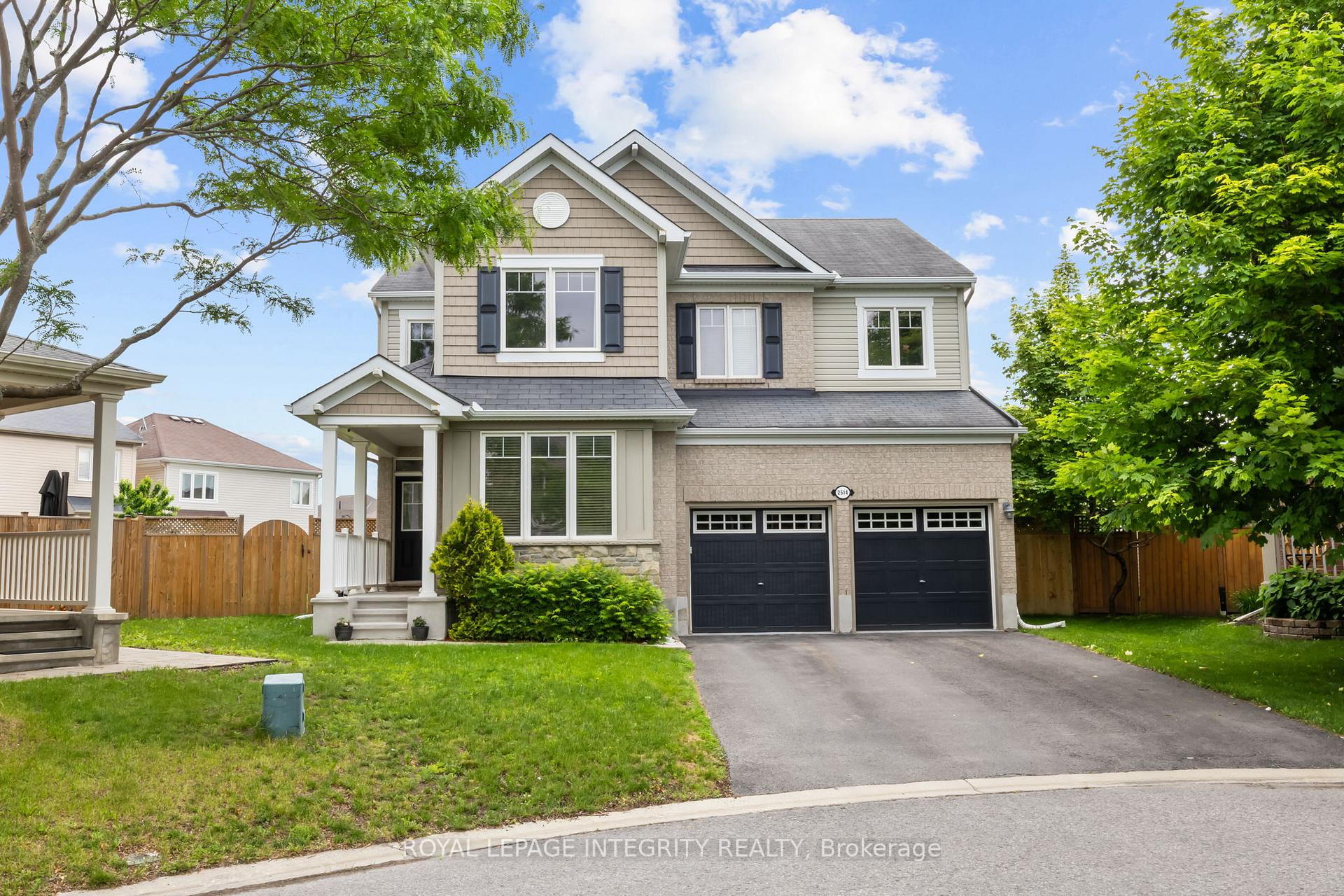 Front of 2514 Stone Cove Crescent
