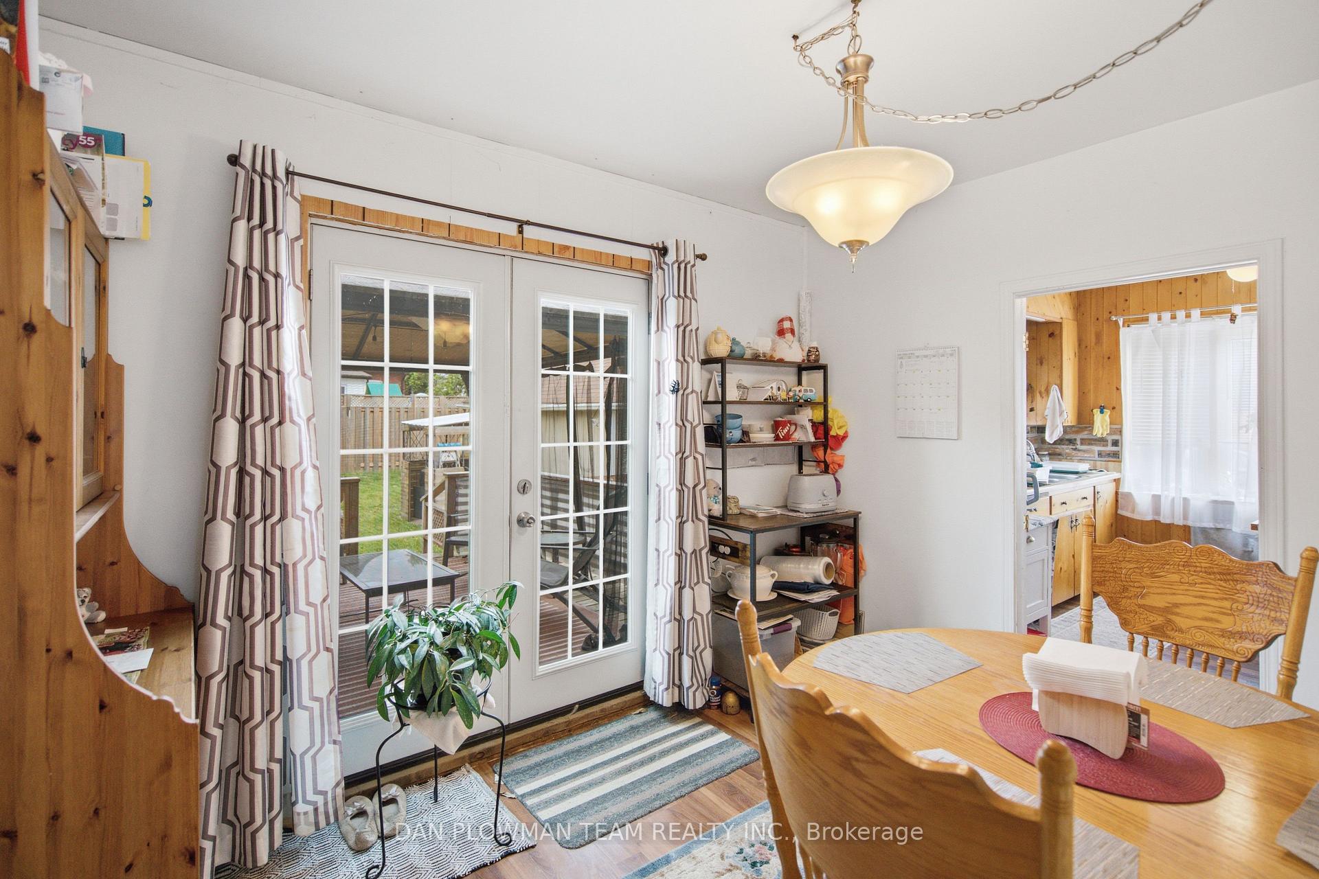 Photo 6 of 250 Mitchell Avenue, Oshawa, Central — HOMEH