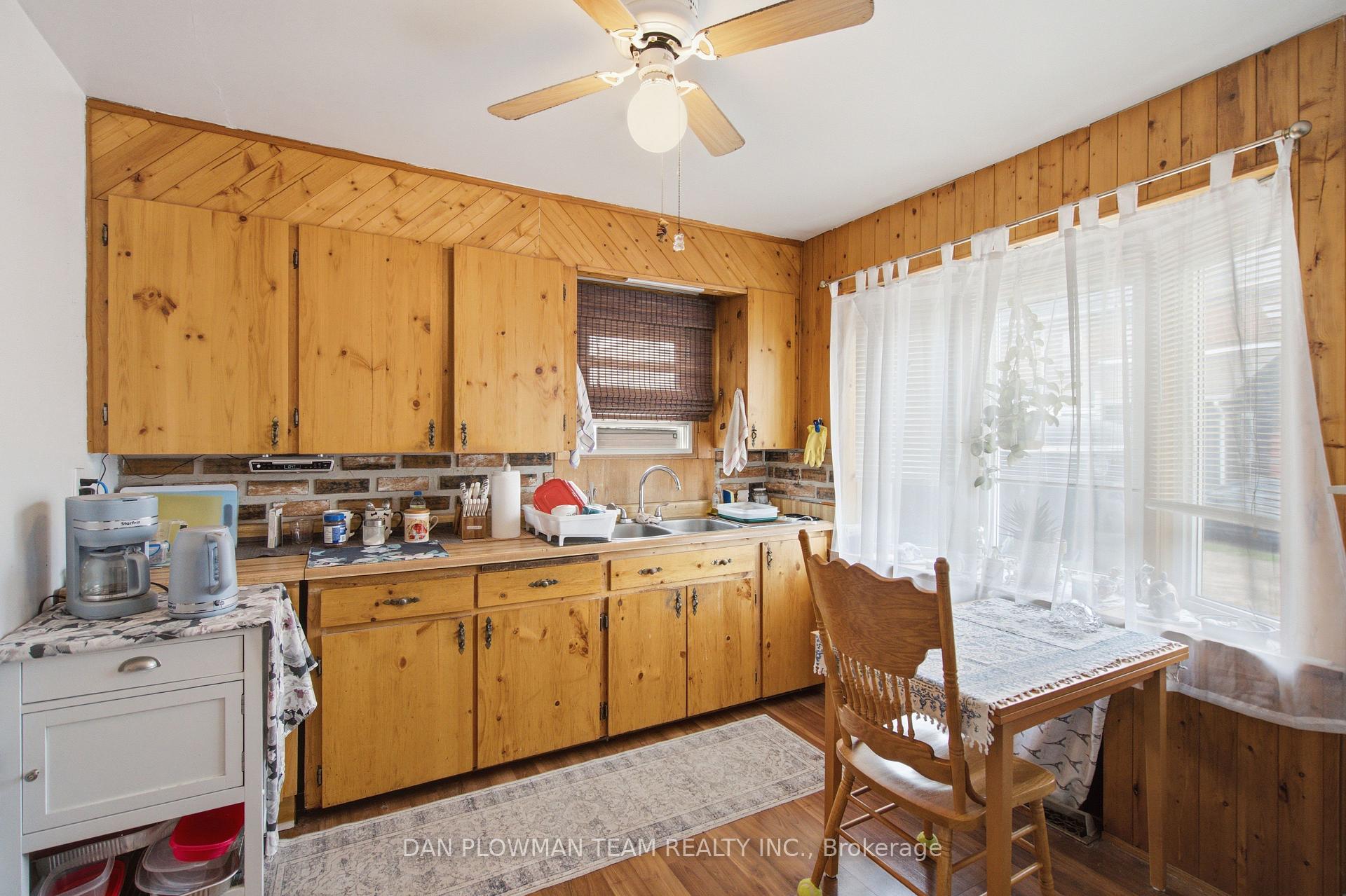 Photo 10 of 250 Mitchell Avenue, Oshawa, Central — HOMEH