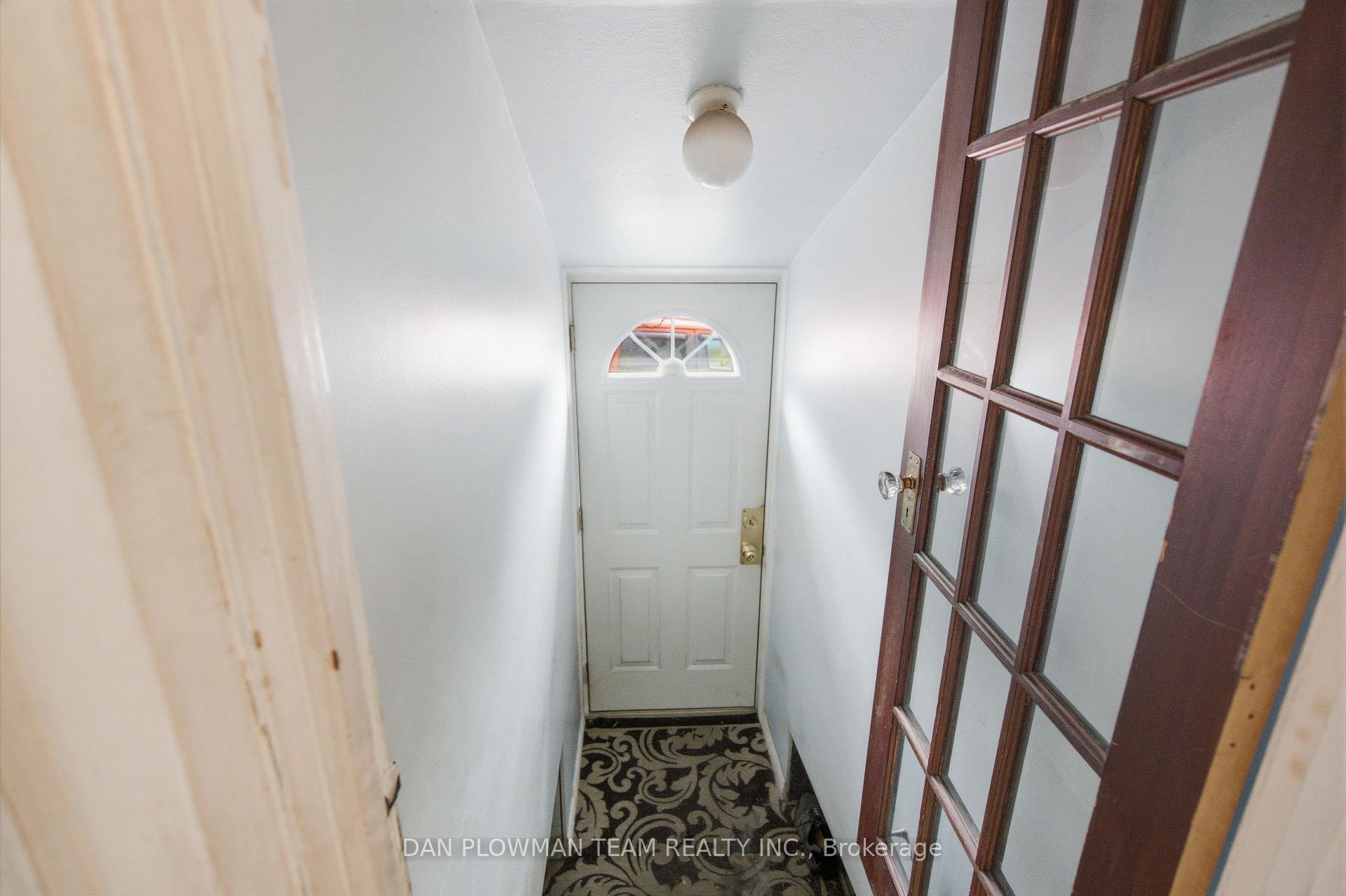 Photo 16 of 250 Mitchell Avenue, Oshawa, Central — HOMEH