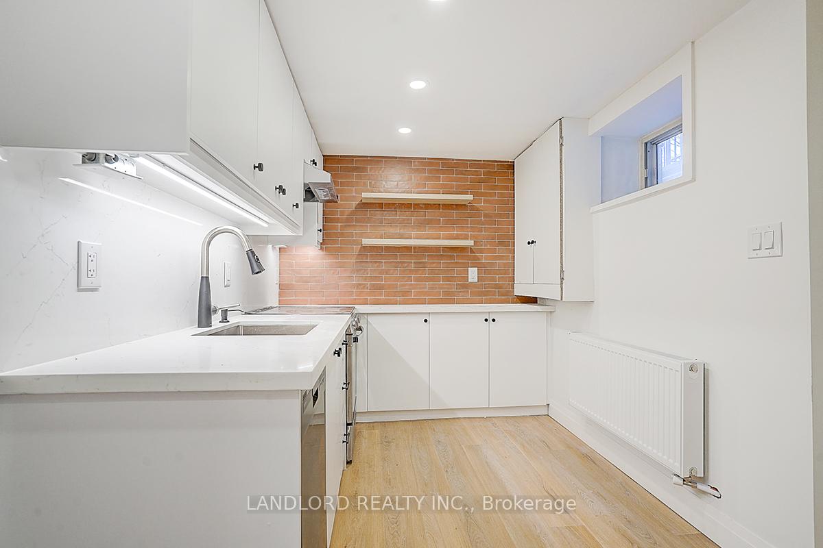 Photo 2 of Unit Lower Unit, 75 Kendal Avenue, Toronto, The Annex — HOMEH