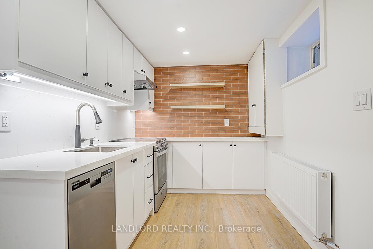 Photo 3 of Unit Lower Unit, 75 Kendal Avenue, Toronto, The Annex — HOMEH