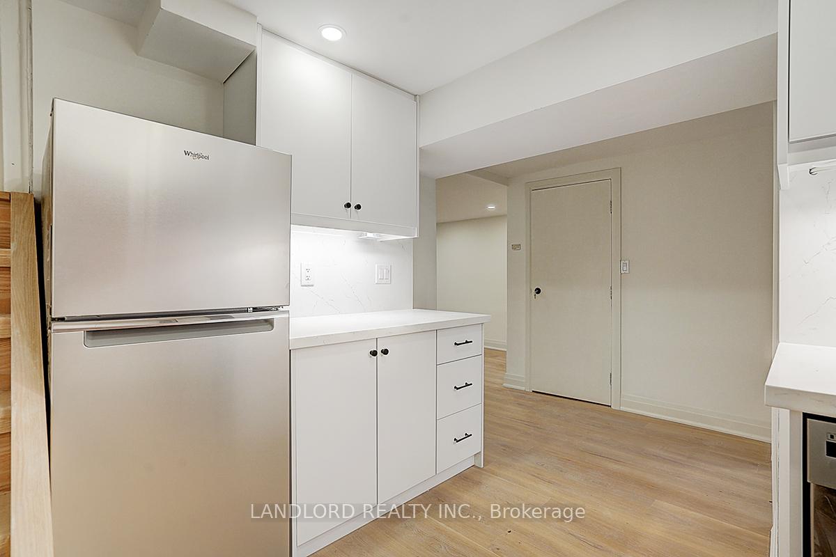 Photo 7 of Unit Lower Unit, 75 Kendal Avenue, Toronto, The Annex — HOMEH
