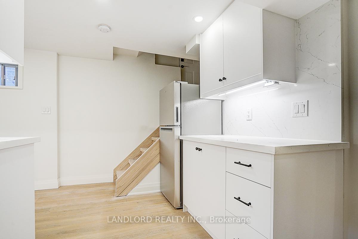Photo 8 of Unit Lower Unit, 75 Kendal Avenue, Toronto, The Annex — HOMEH