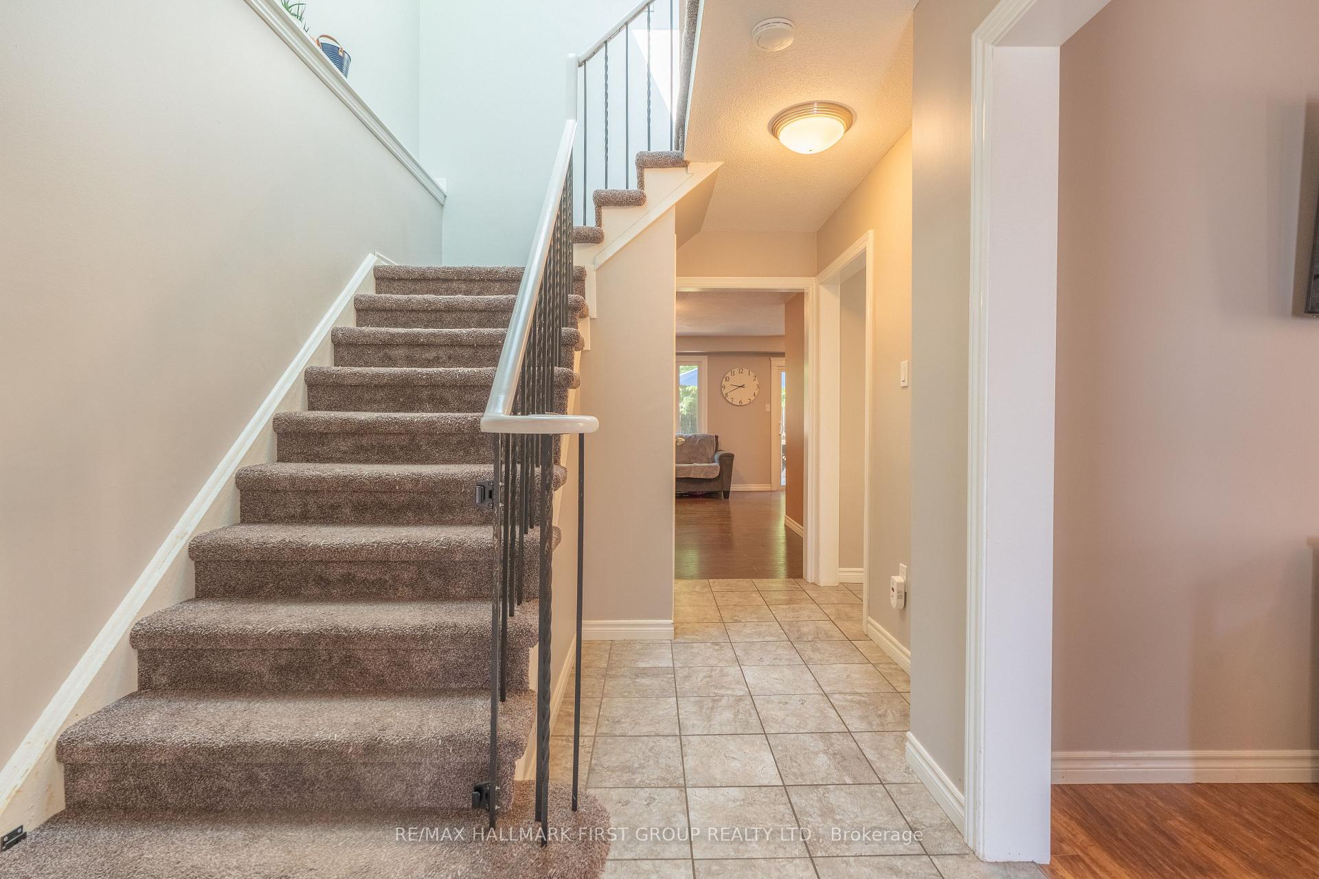Photo 10 of 683 Grandview Drive, Oshawa, Donevan — HOMEH