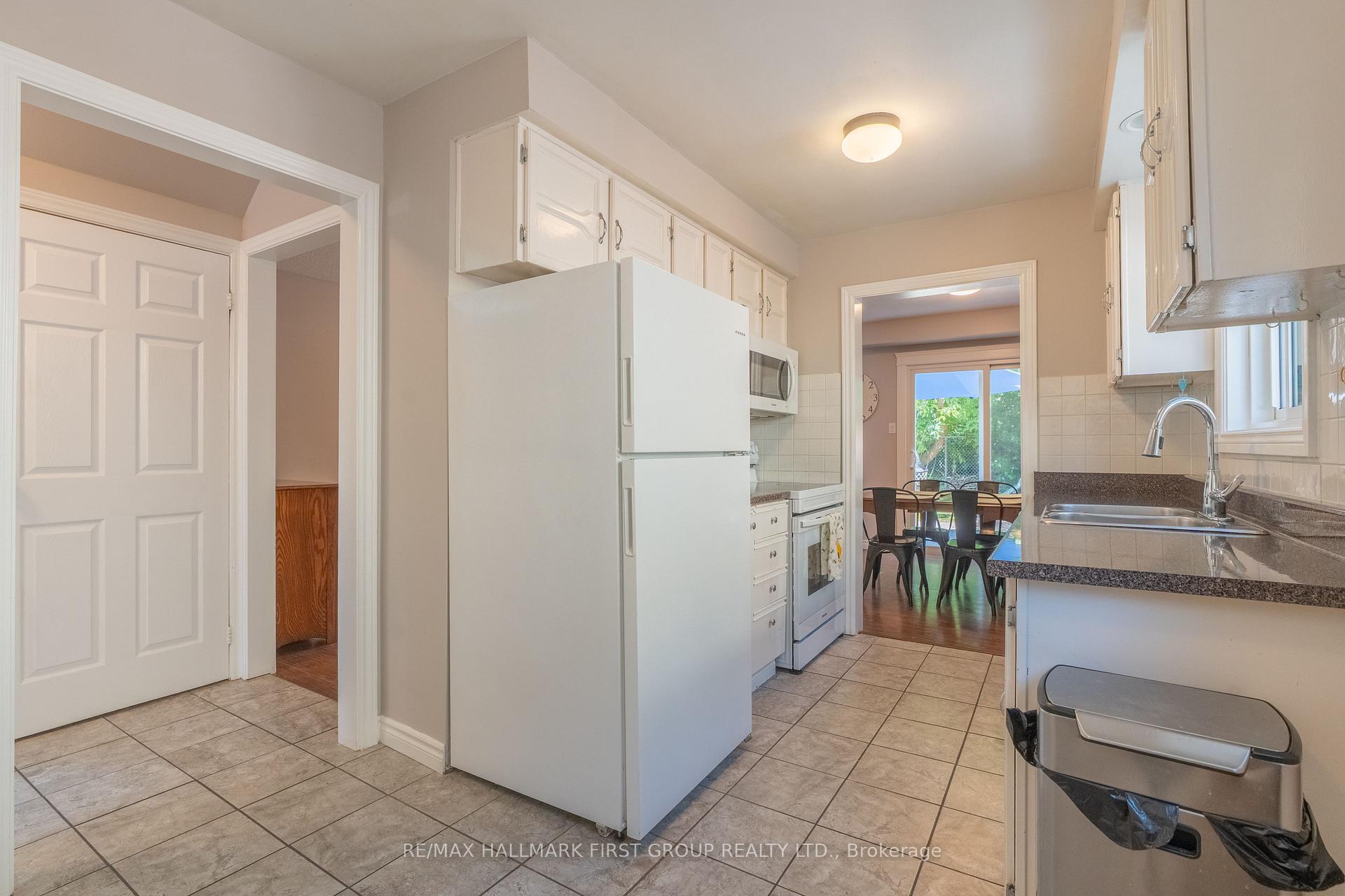 Photo 13 of 683 Grandview Drive, Oshawa, Donevan — HOMEH