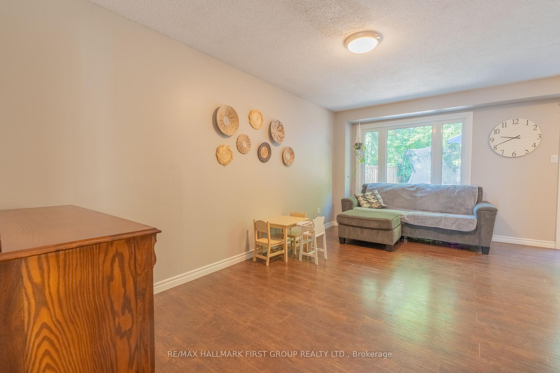 Photo 18 of 683 Grandview Drive, Oshawa, Donevan — HOMEH