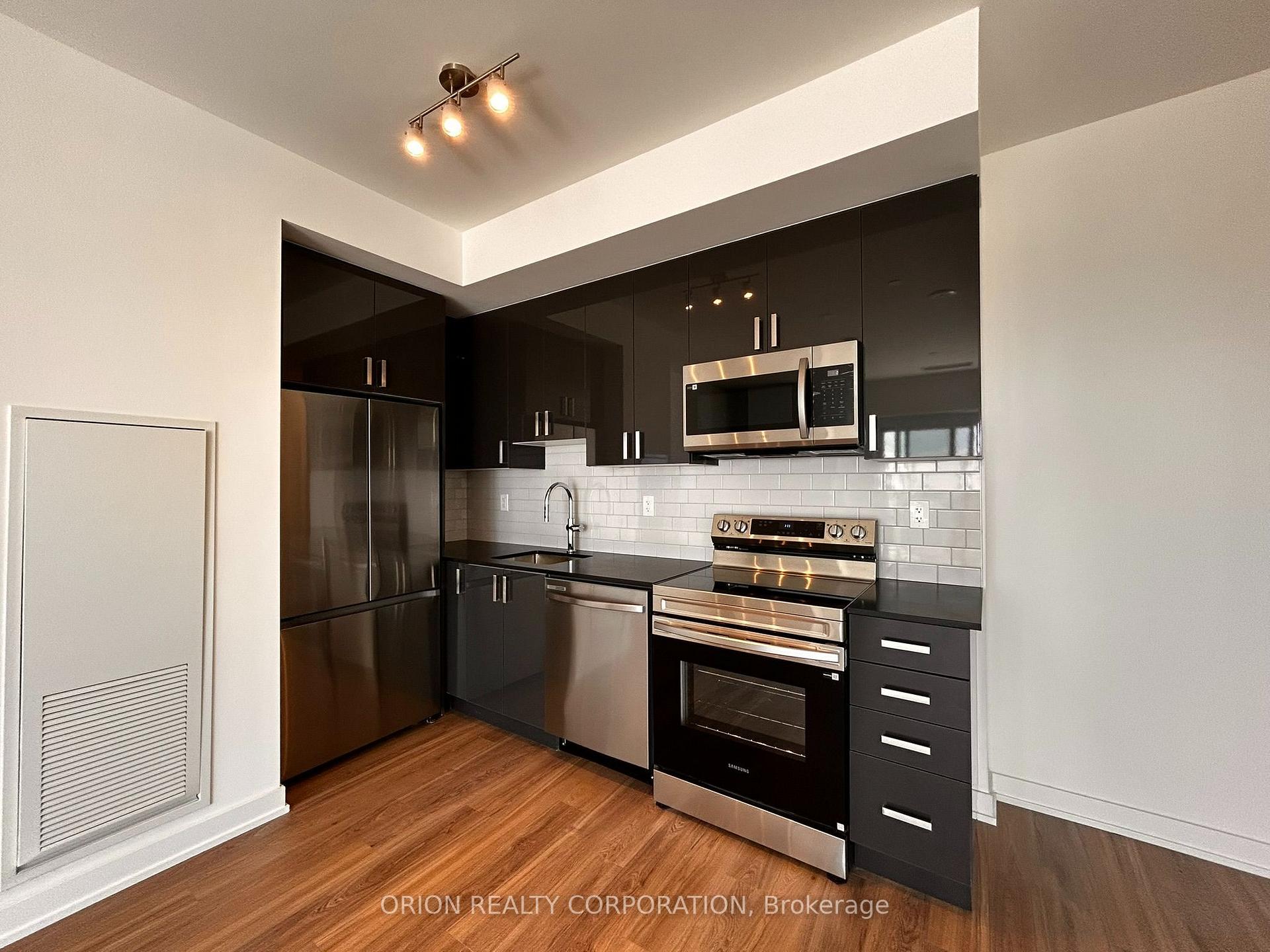 Photo 1 of Unit 2706, 1010 Sandy Beach Road, Pickering, Bay Ridges — HOMEH