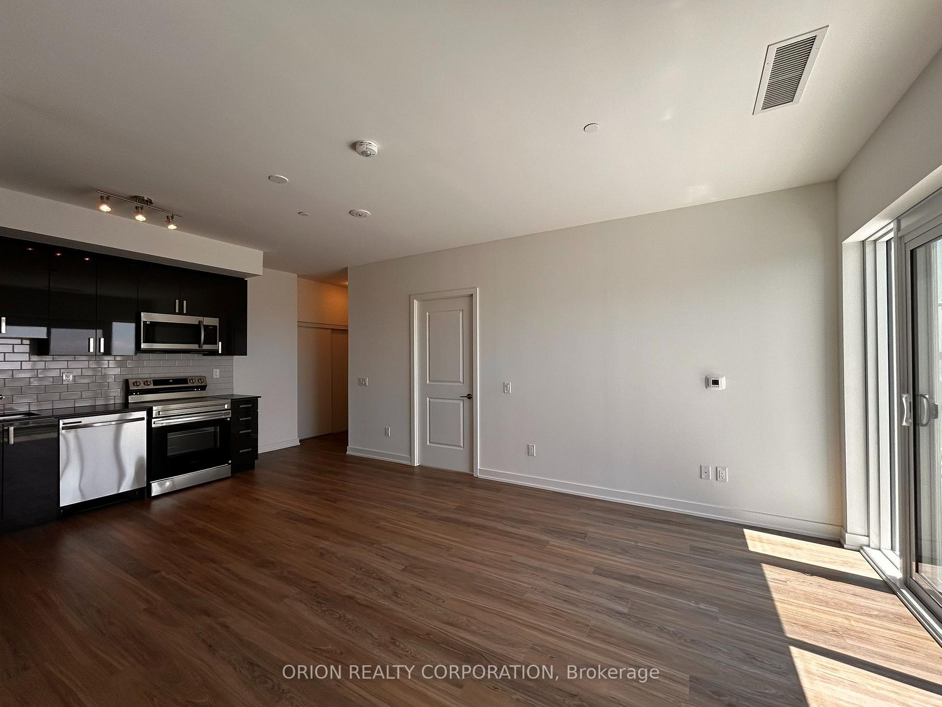 Photo 8 of Unit 2706, 1010 Sandy Beach Road, Pickering, Bay Ridges — HOMEH