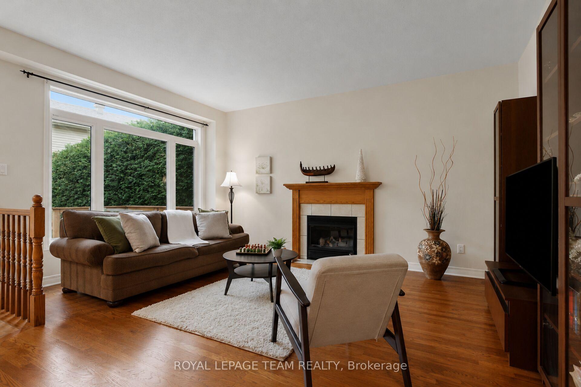 Photo 4 of 4 Keno Way, Ottawa, Kanata - Kanata Lakes/Heritage Hills — HOMEH
