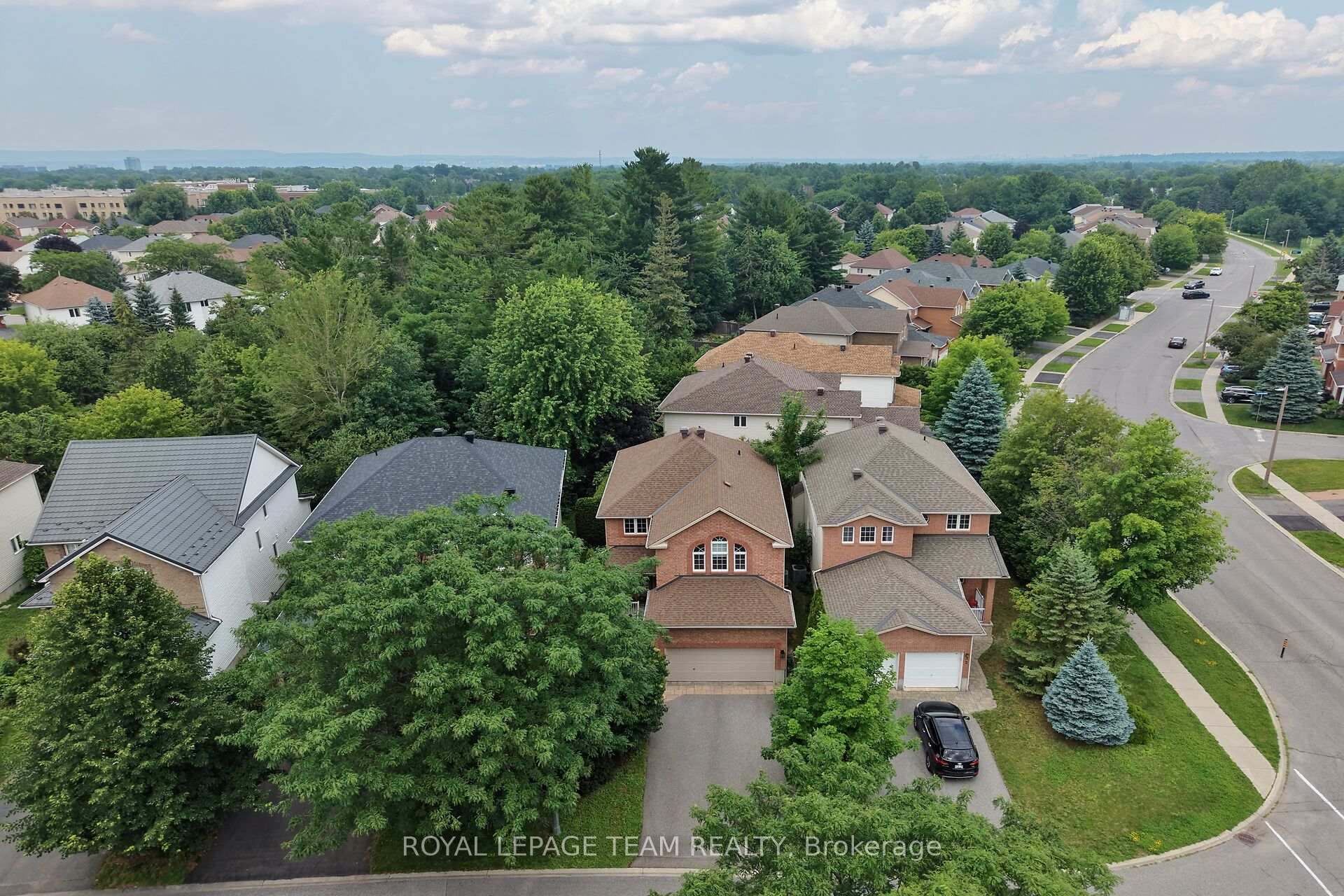 Photo 7 of 4 Keno Way, Ottawa, Kanata - Kanata Lakes/Heritage Hills — HOMEH