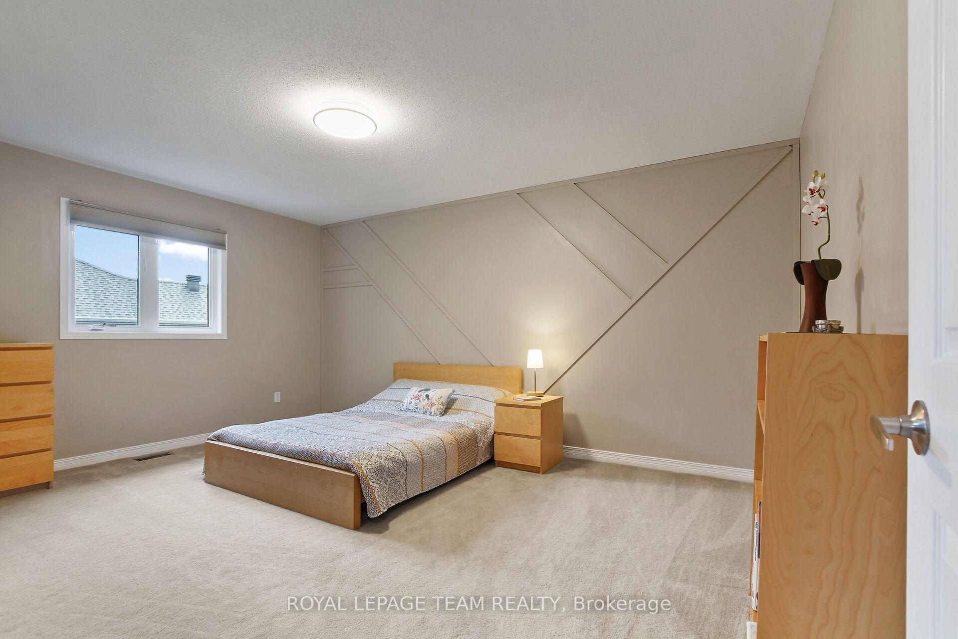 Photo 34 of 4 Keno Way, Ottawa, Kanata - Kanata Lakes/Heritage Hills — HOMEH
