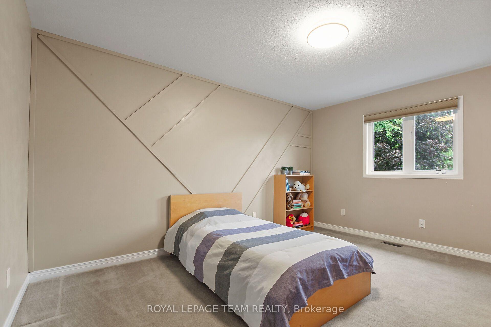 Photo 36 of 4 Keno Way, Ottawa, Kanata - Kanata Lakes/Heritage Hills — HOMEH