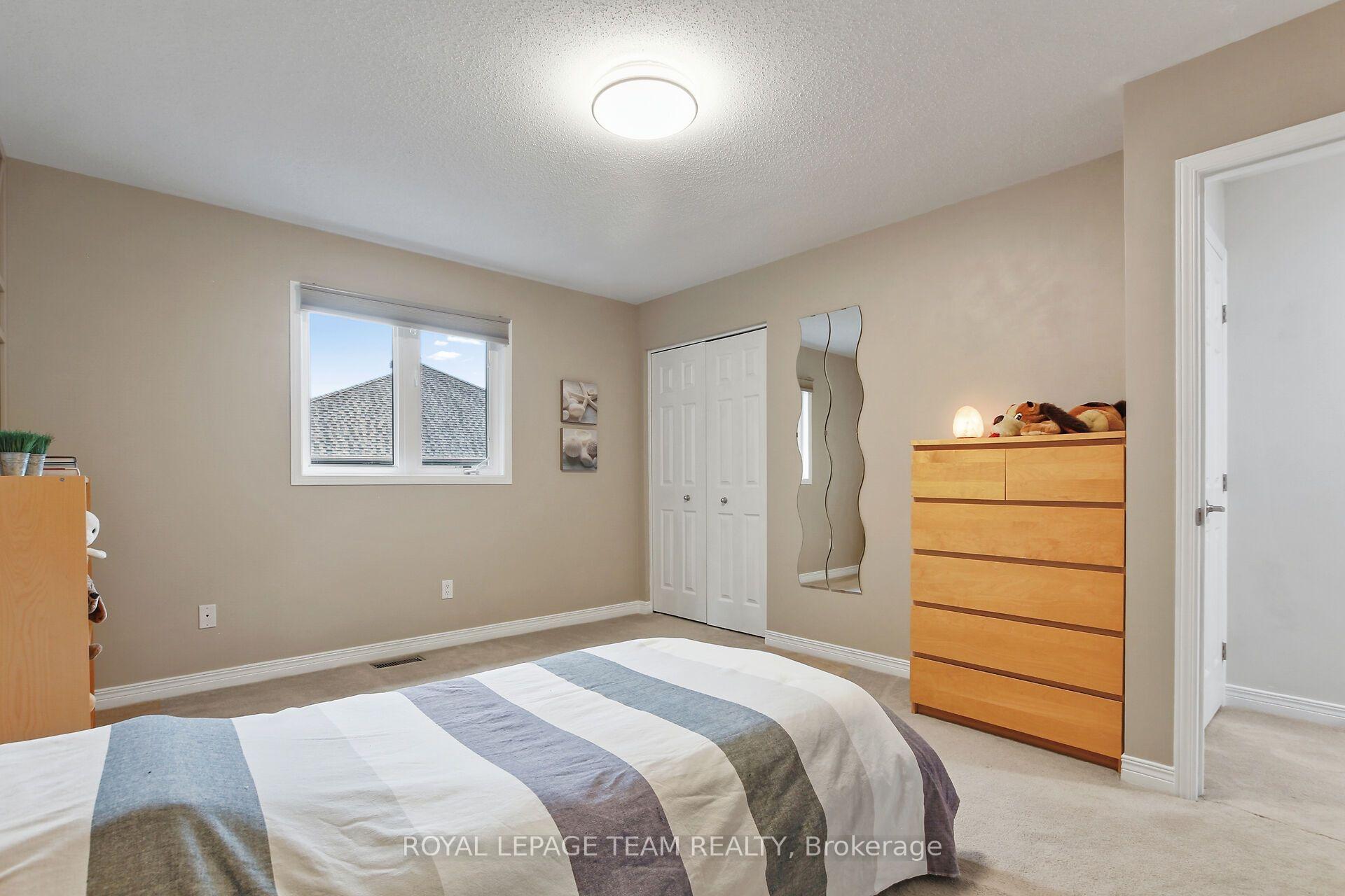 Photo 37 of 4 Keno Way, Ottawa, Kanata - Kanata Lakes/Heritage Hills — HOMEH