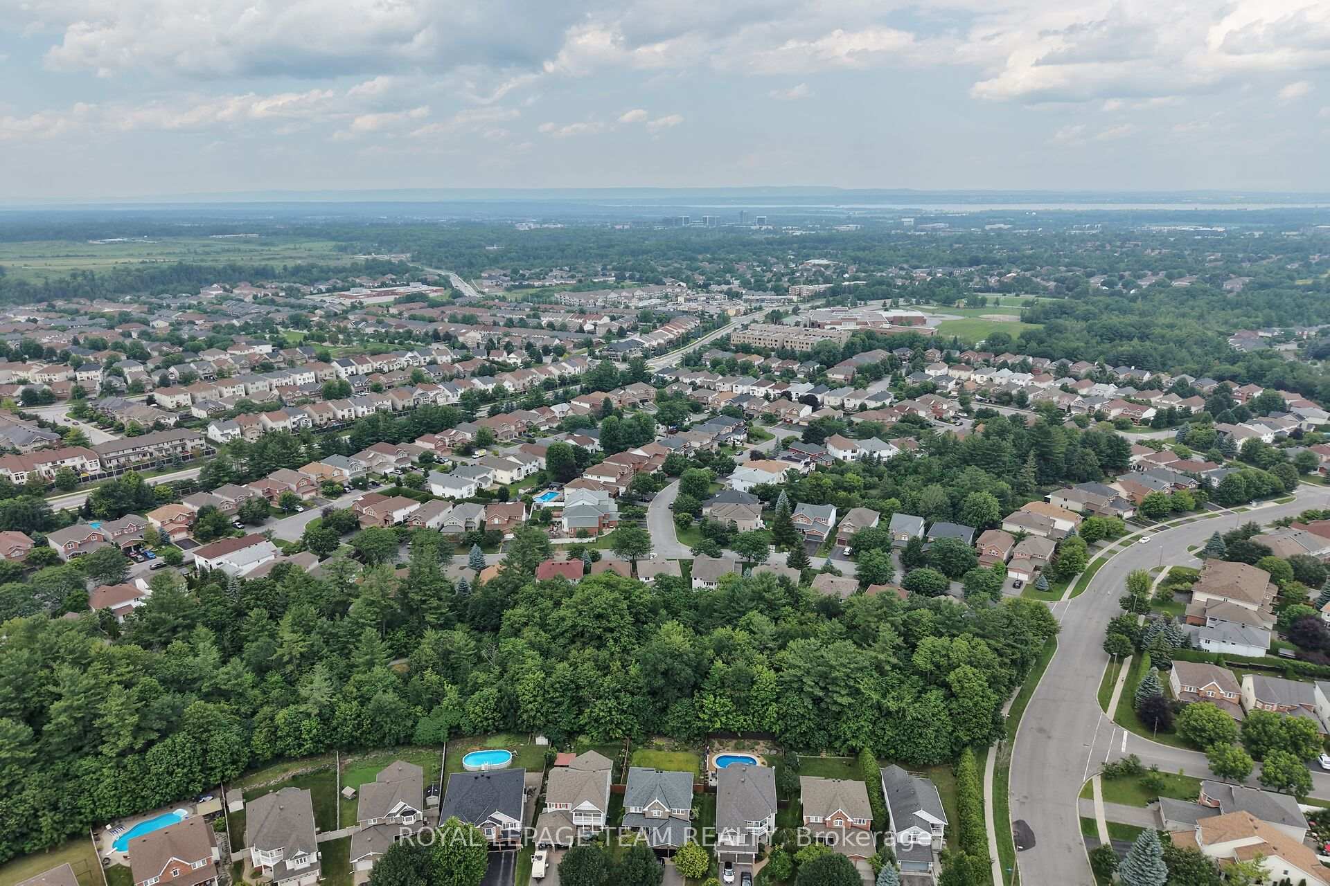Photo 54 of 4 Keno Way, Ottawa, Kanata - Kanata Lakes/Heritage Hills — HOMEH