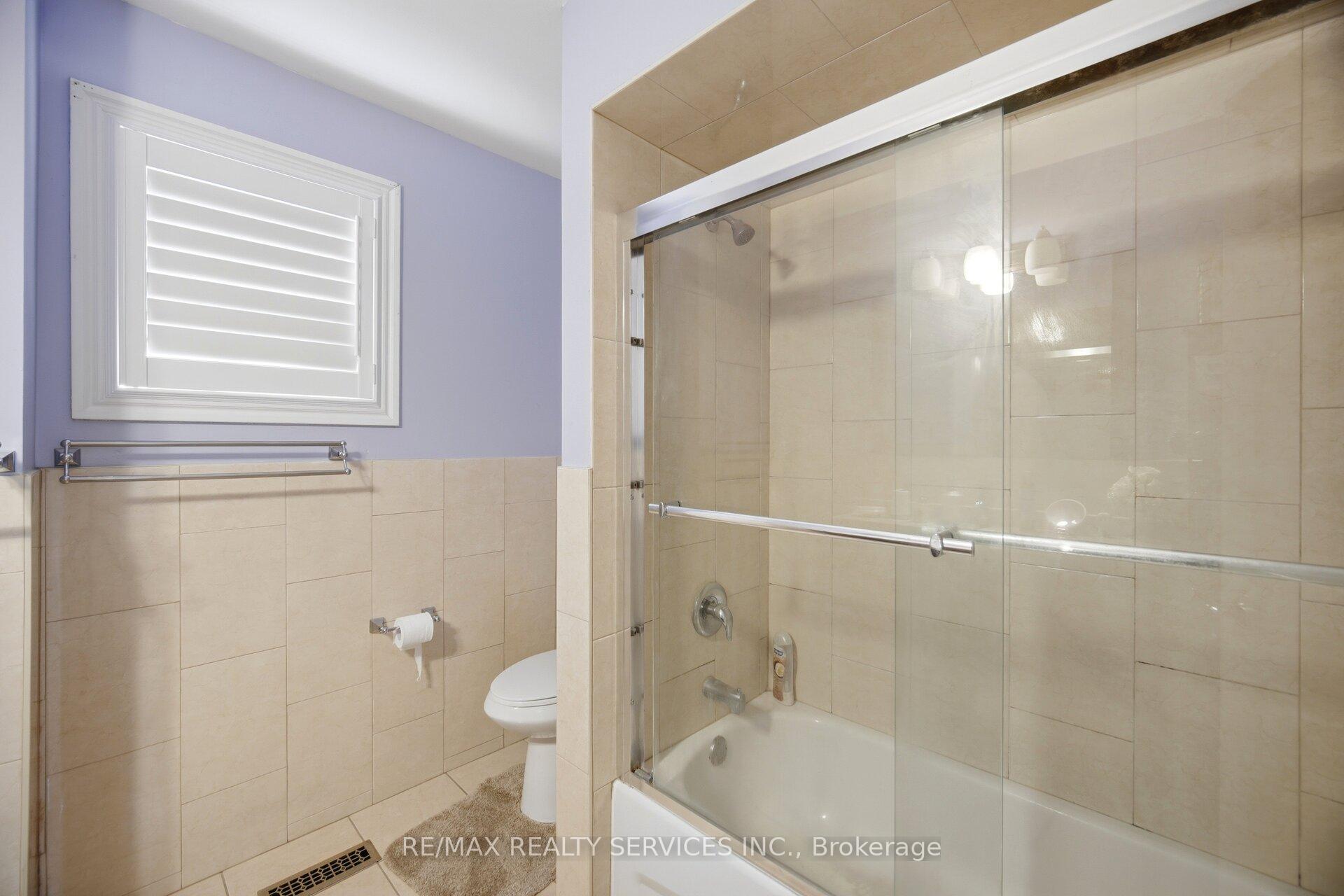 Photo 33 of 26 Sunforest Drive, Brampton, Heart Lake West — HOMEH