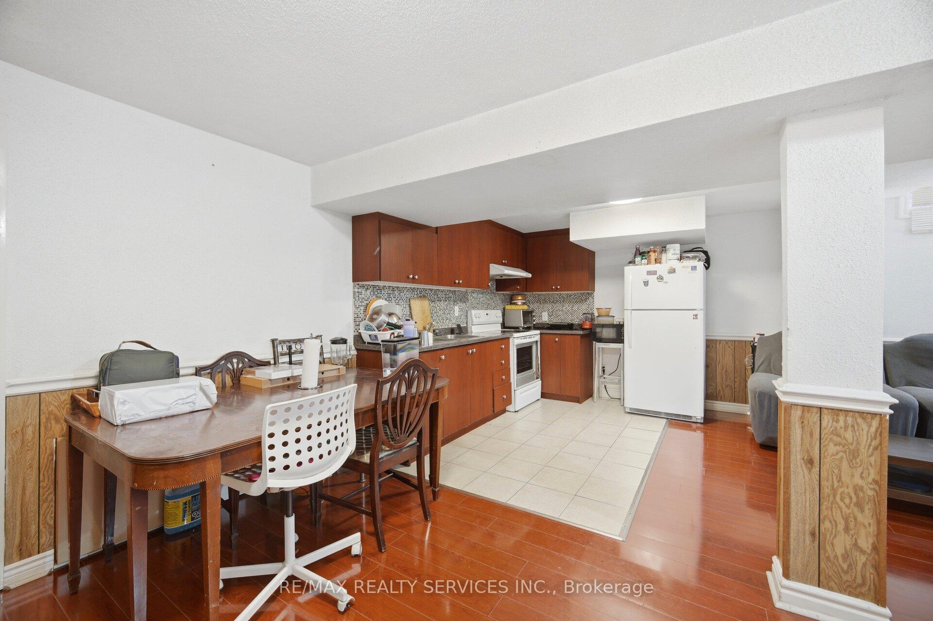 Photo 35 of 26 Sunforest Drive, Brampton, Heart Lake West — HOMEH