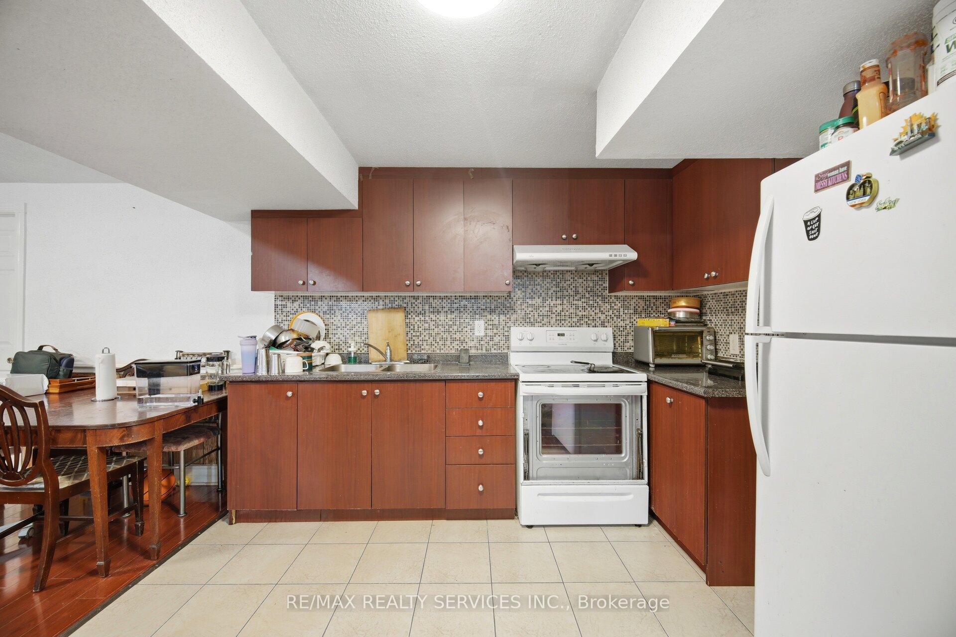 Photo 37 of 26 Sunforest Drive, Brampton, Heart Lake West — HOMEH