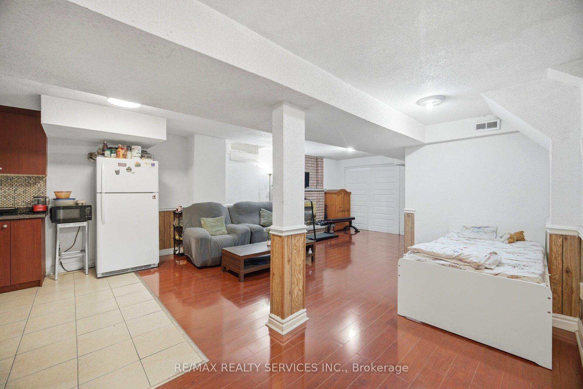 Photo 38 of 26 Sunforest Drive, Brampton, Heart Lake West — HOMEH