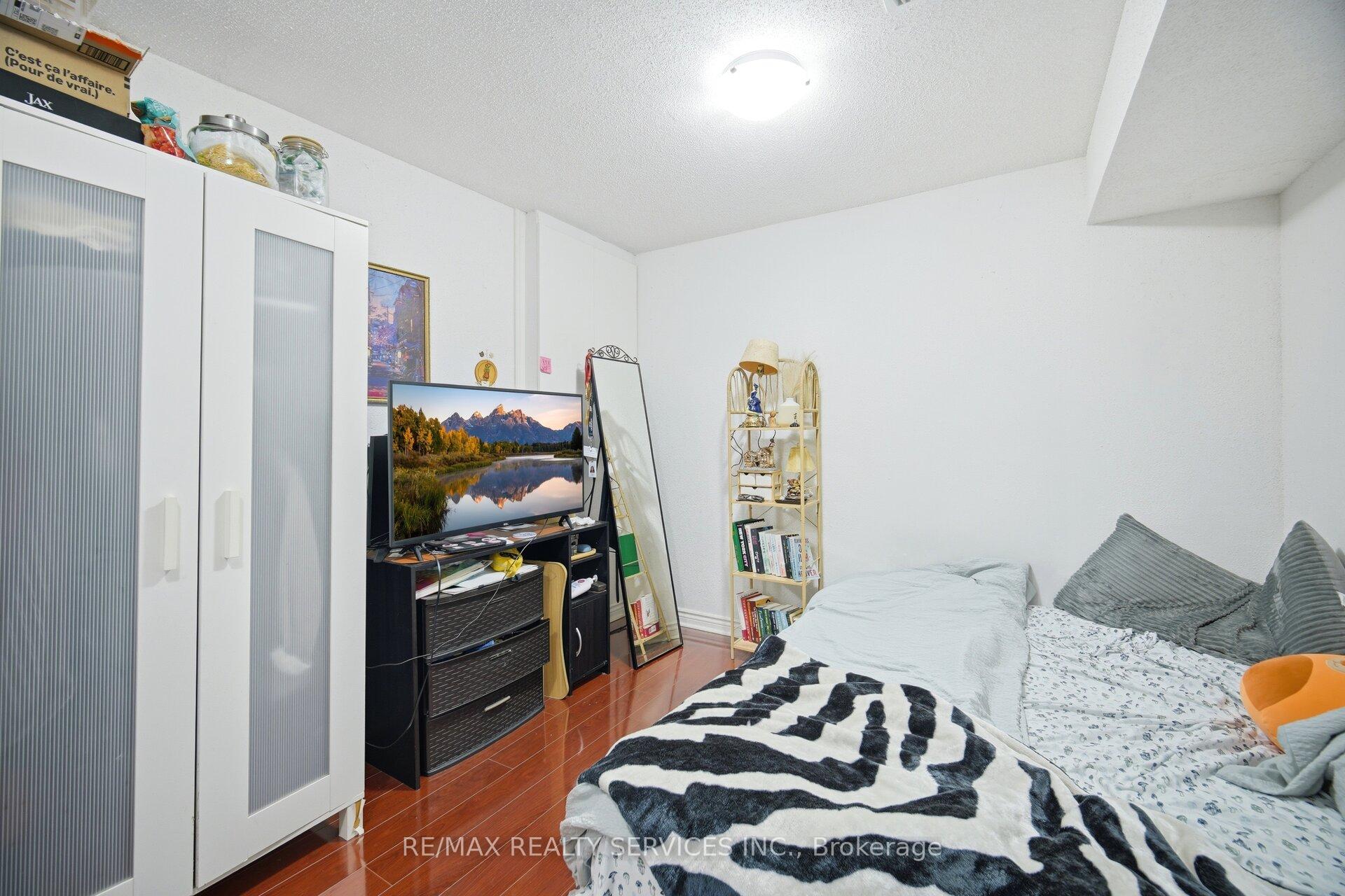 Photo 43 of 26 Sunforest Drive, Brampton, Heart Lake West — HOMEH