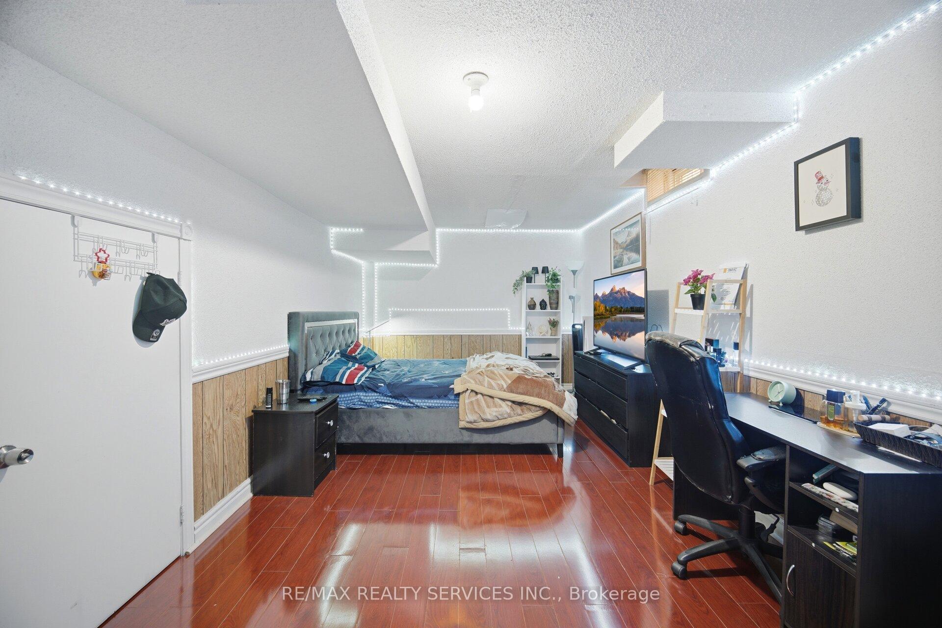 Photo 44 of 26 Sunforest Drive, Brampton, Heart Lake West — HOMEH