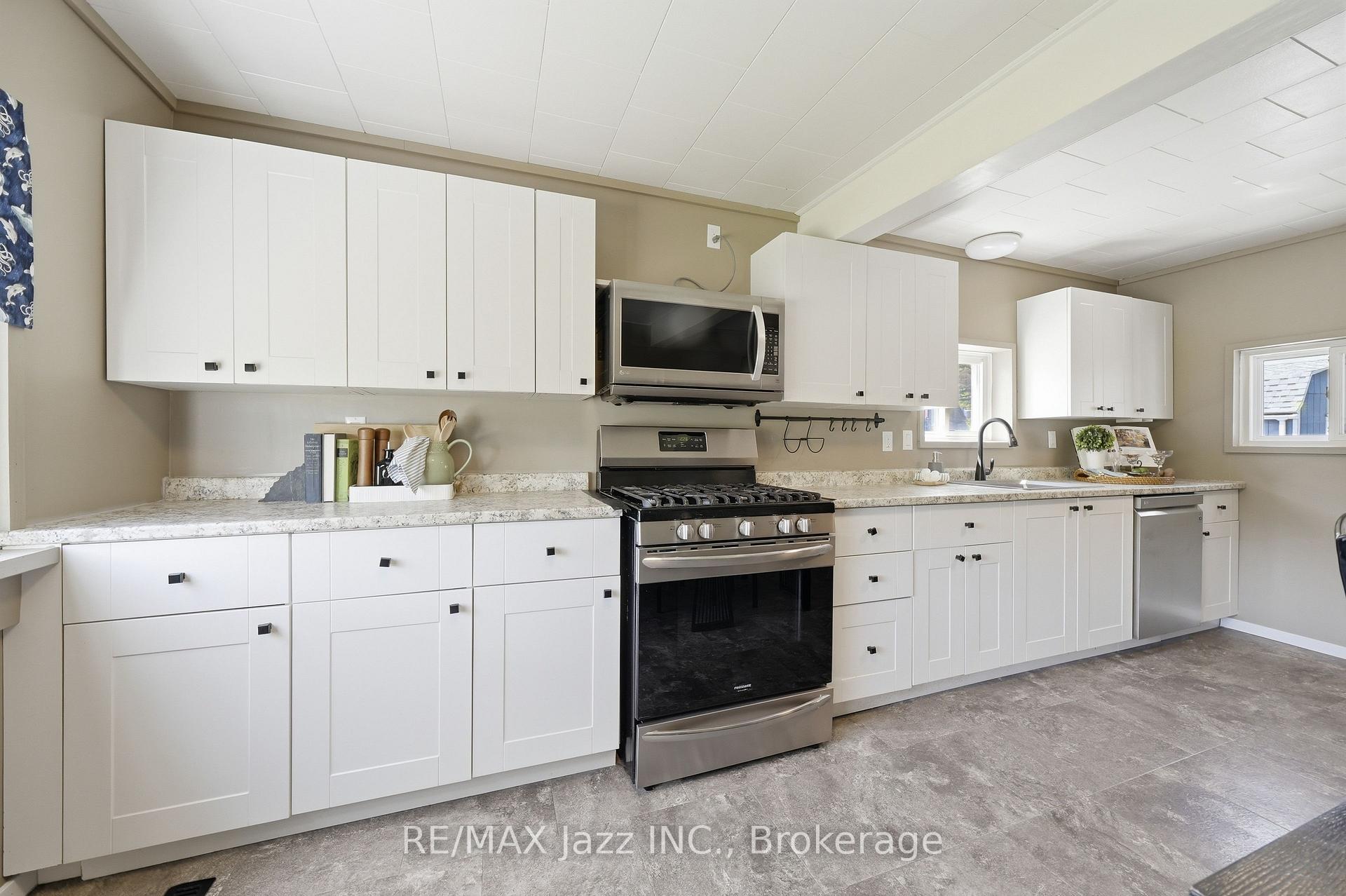 Photo 4 of 350 Schriver Road, Quinte West, Murray Ward — HOMEH