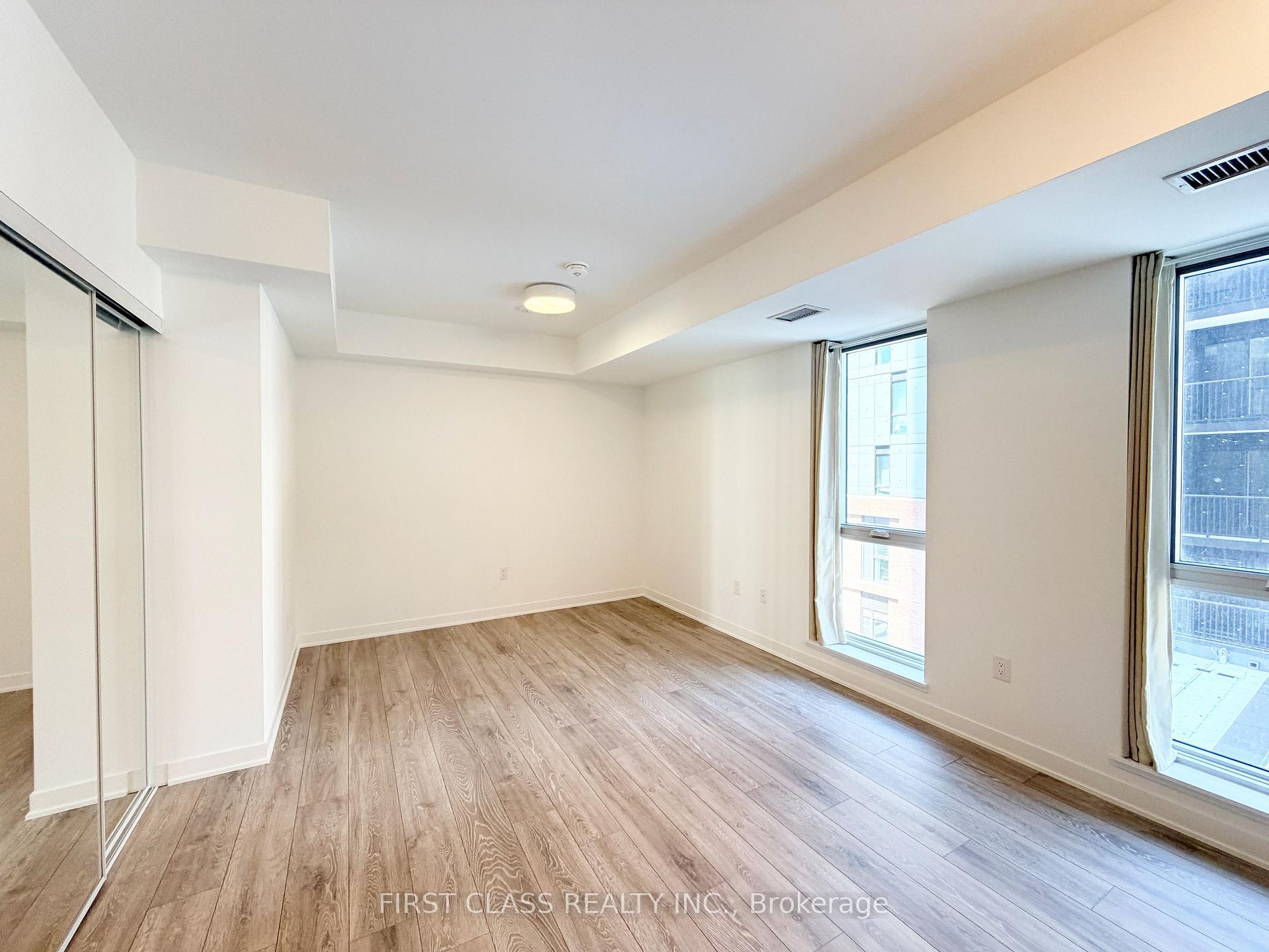 Photo 5 of Unit 425, 10 Oak Street, Toronto, Regent Park — HOMEH