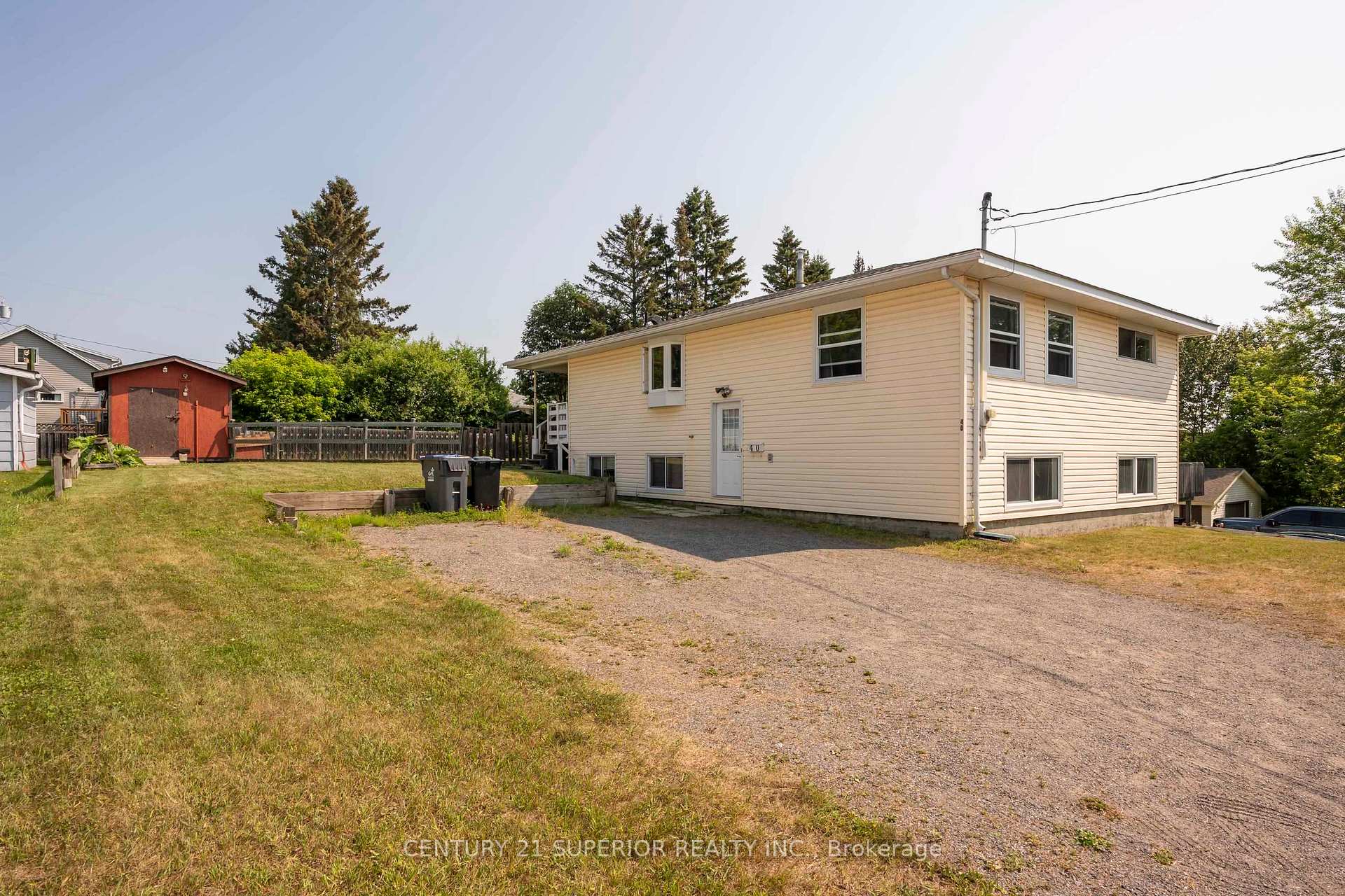Photo 4 of 40 Lawrence Ave, Thunder Bay, Shuniah — HOMEH
