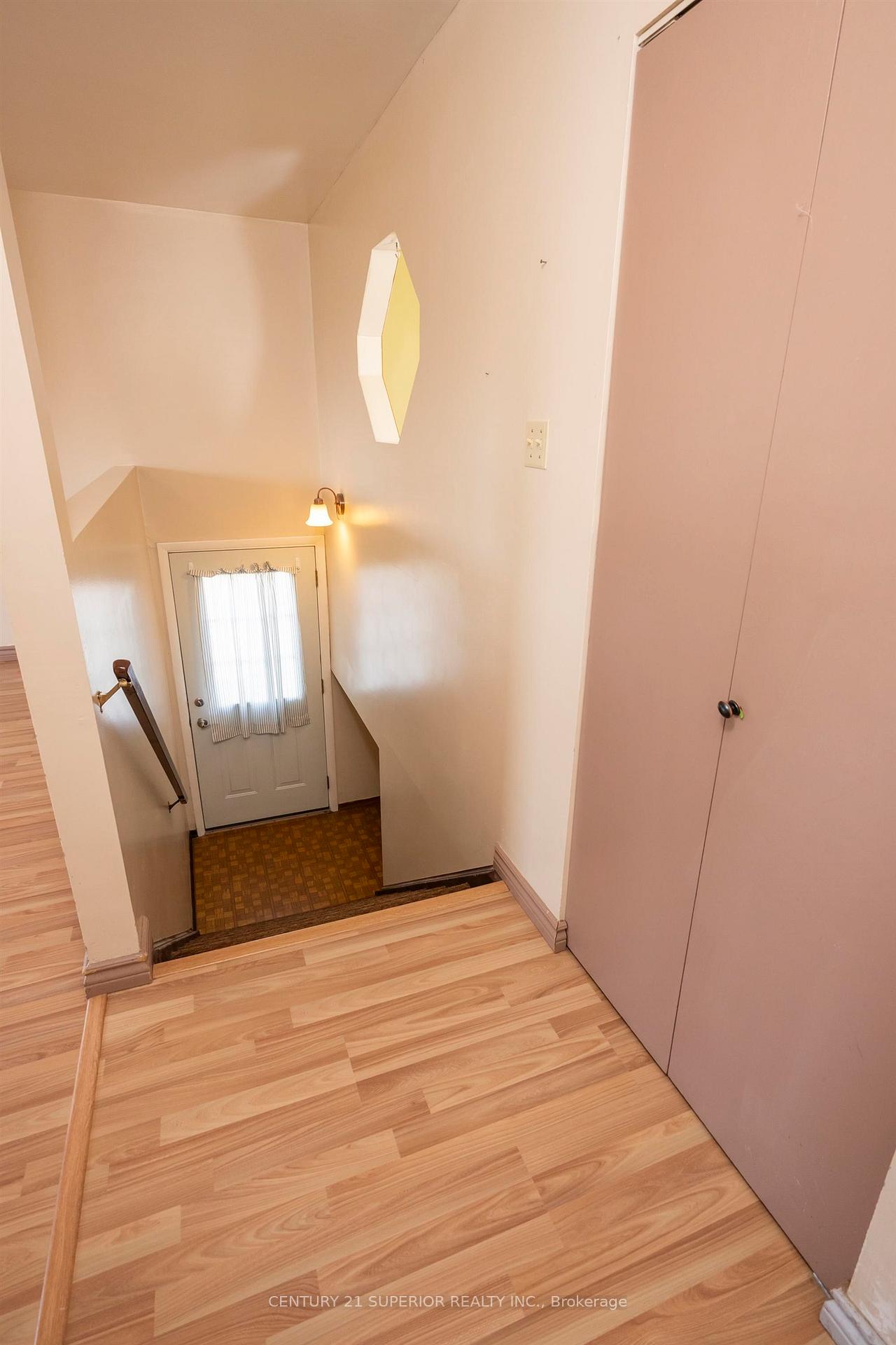 Photo 5 of 40 Lawrence Ave, Thunder Bay, Shuniah — HOMEH