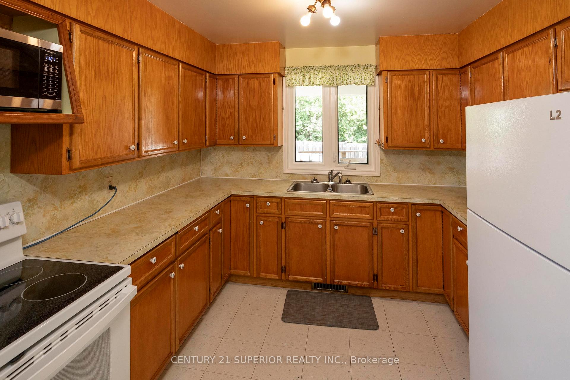 Photo 12 of 40 Lawrence Ave, Thunder Bay, Shuniah — HOMEH