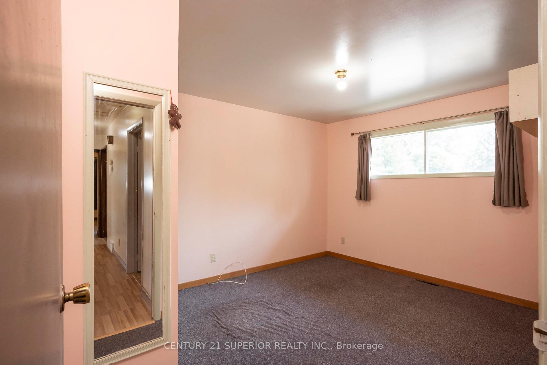 Photo 22 of 40 Lawrence Ave, Thunder Bay, Shuniah — HOMEH