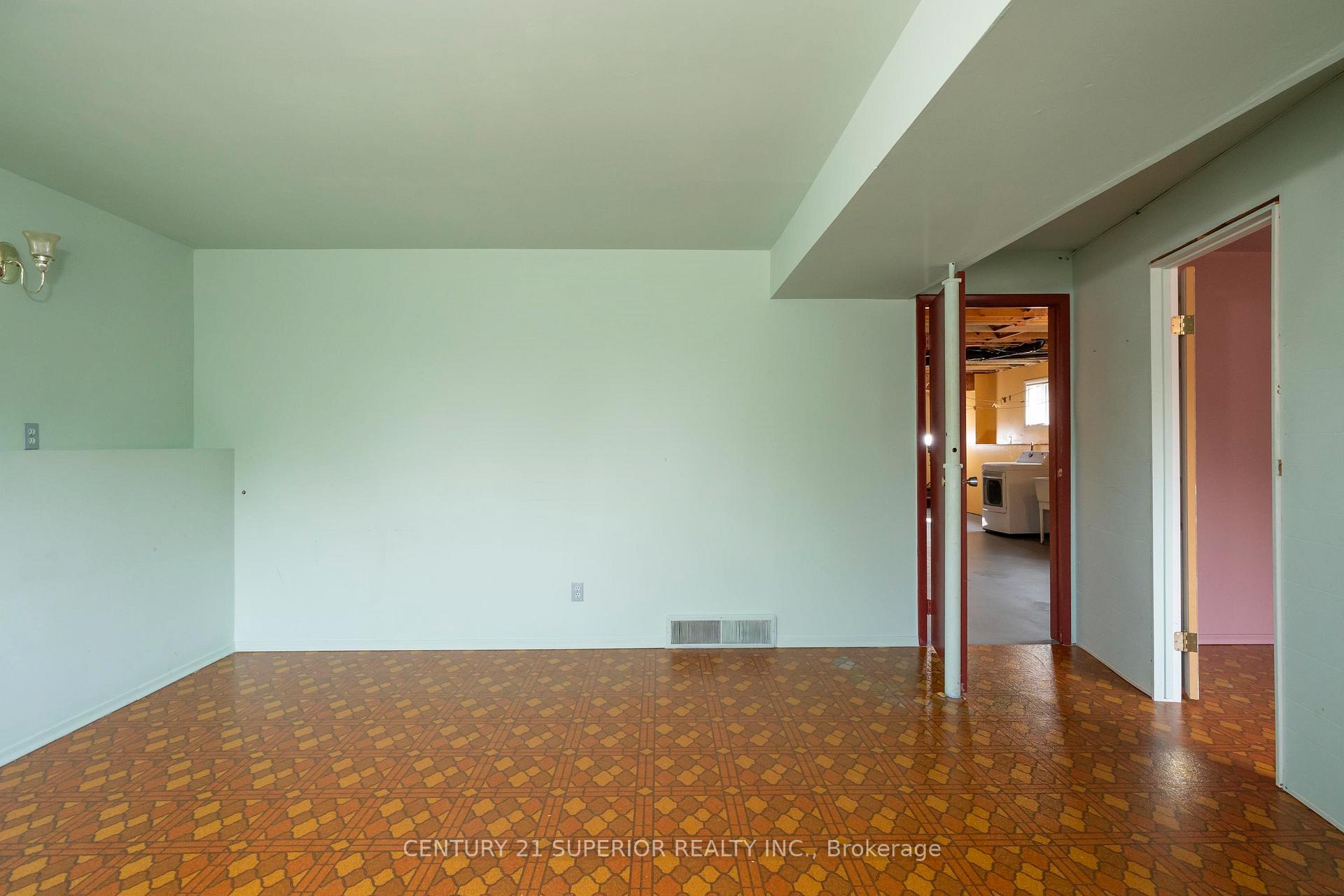 Photo 37 of 40 Lawrence Ave, Thunder Bay, Shuniah — HOMEH