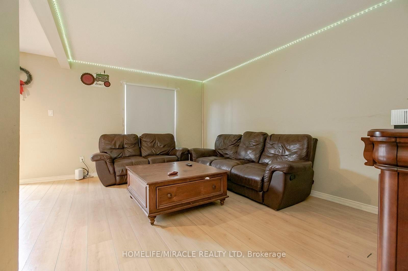 Photo 12 of 47 Longbourne Crescent, Brampton, Westgate — HOMEH