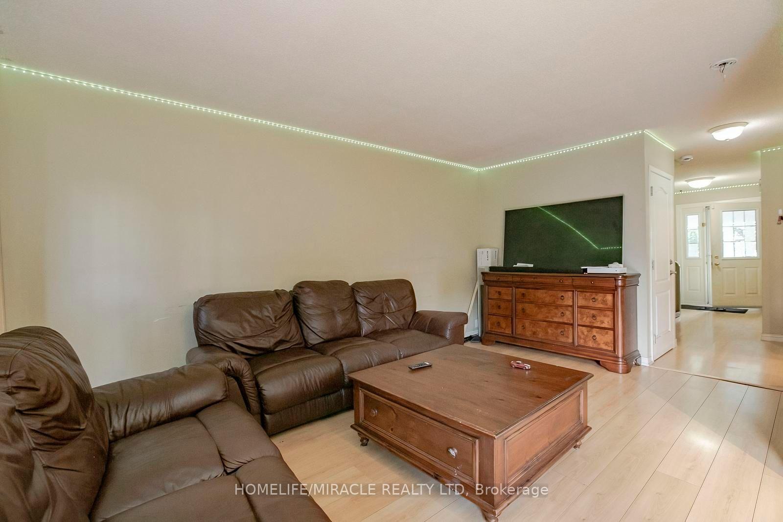 Photo 14 of 47 Longbourne Crescent, Brampton, Westgate — HOMEH