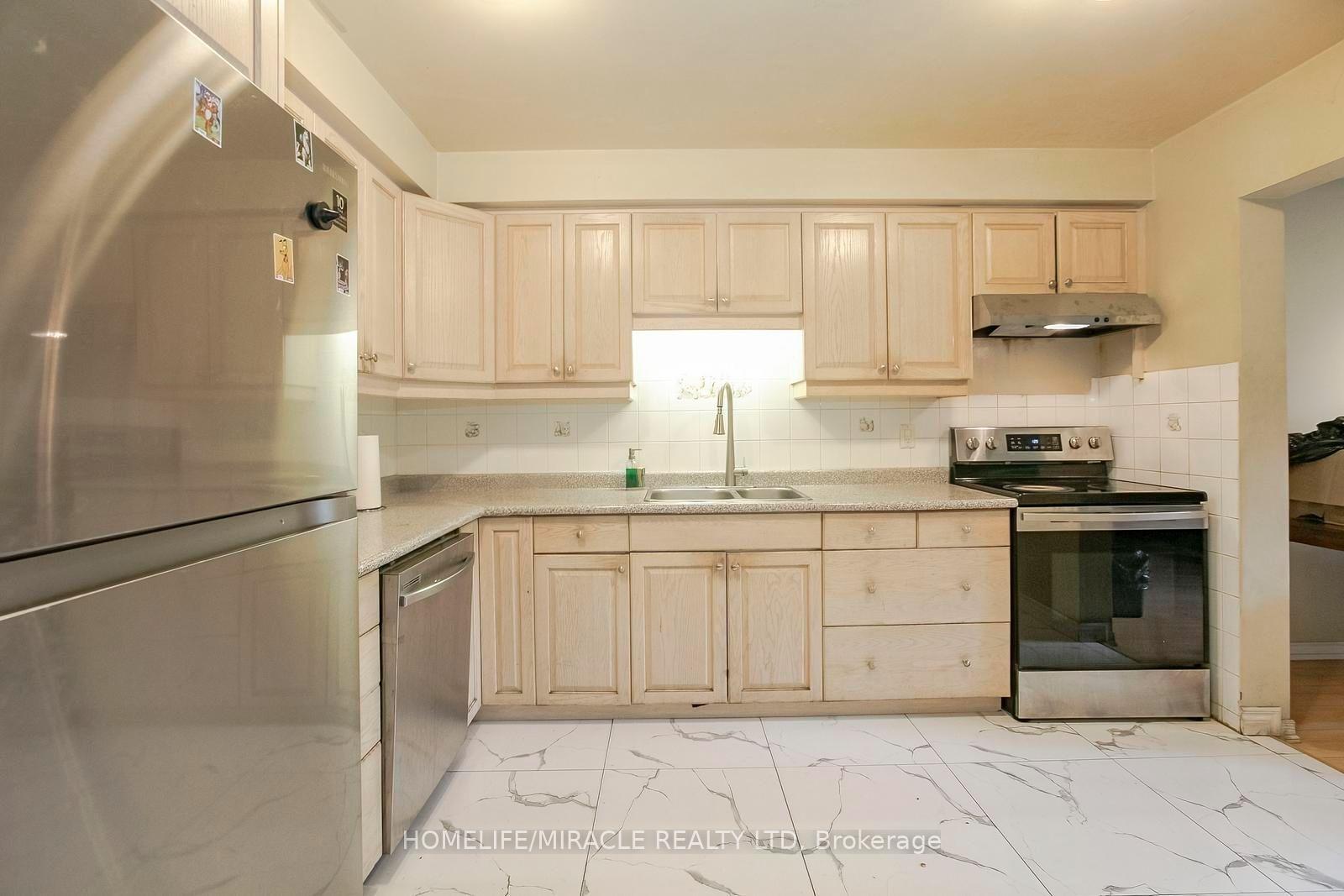 Photo 19 of 47 Longbourne Crescent, Brampton, Westgate — HOMEH
