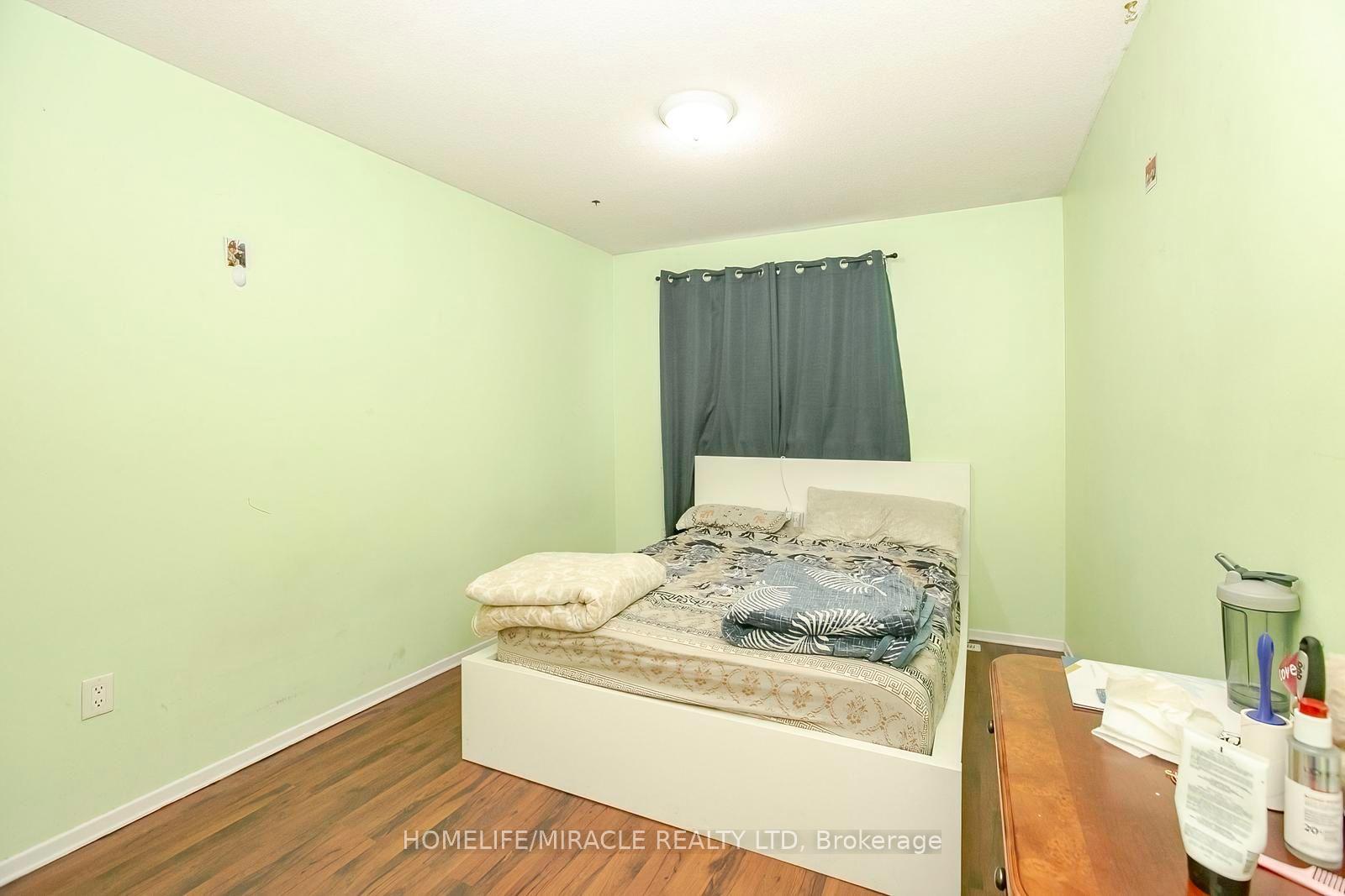 Photo 23 of 47 Longbourne Crescent, Brampton, Westgate — HOMEH