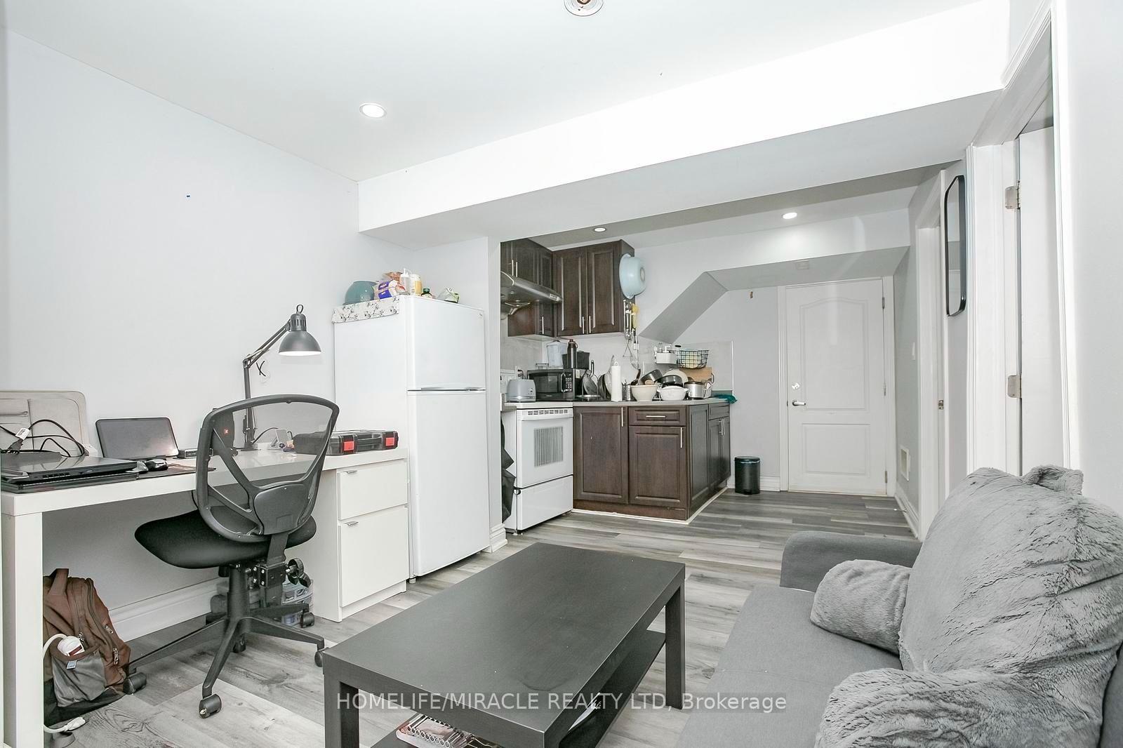 Photo 41 of 47 Longbourne Crescent, Brampton, Westgate — HOMEH