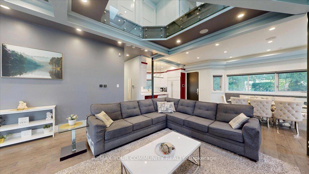 Photo 7 of 64 Aviemore Drive, North York, Humber Summit — HOMEH