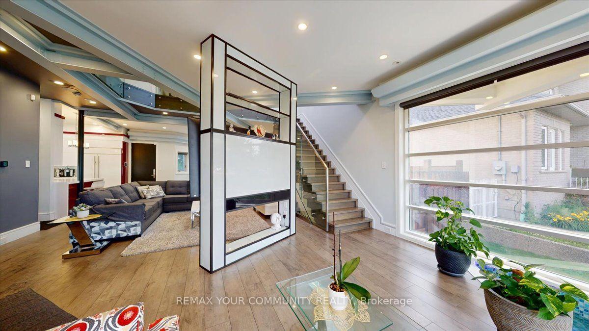 Photo 9 of 64 Aviemore Drive, North York, Humber Summit — HOMEH