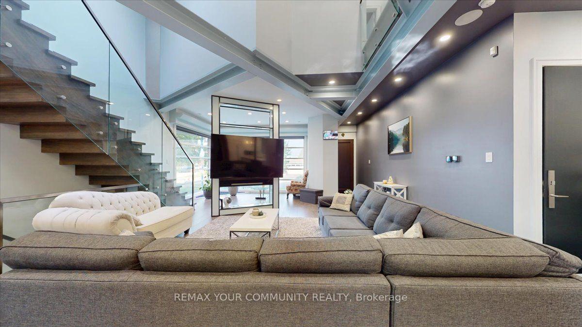 Photo 14 of 64 Aviemore Drive, North York, Humber Summit — HOMEH