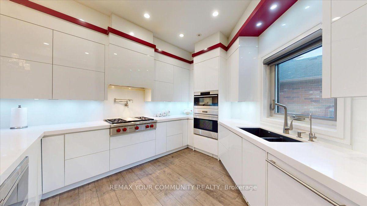 Photo 15 of 64 Aviemore Drive, North York, Humber Summit — HOMEH