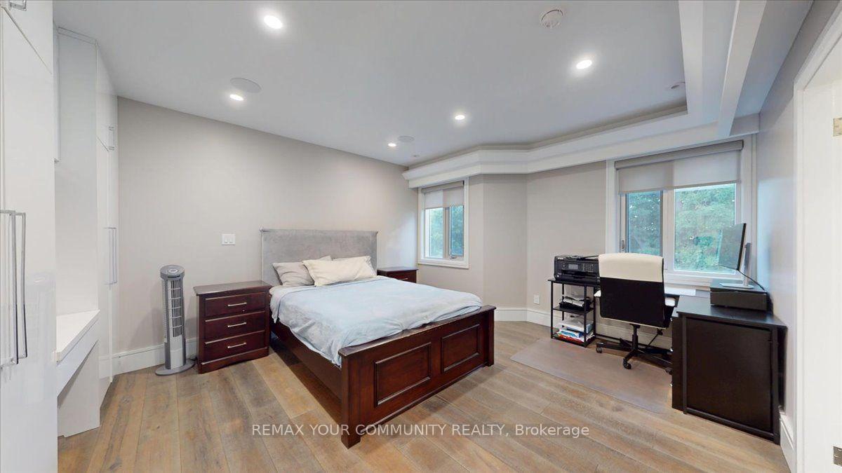 Photo 29 of 64 Aviemore Drive, North York, Humber Summit — HOMEH