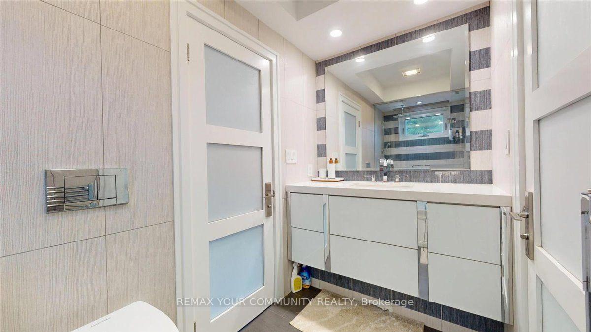 Photo 31 of 64 Aviemore Drive, North York, Humber Summit — HOMEH