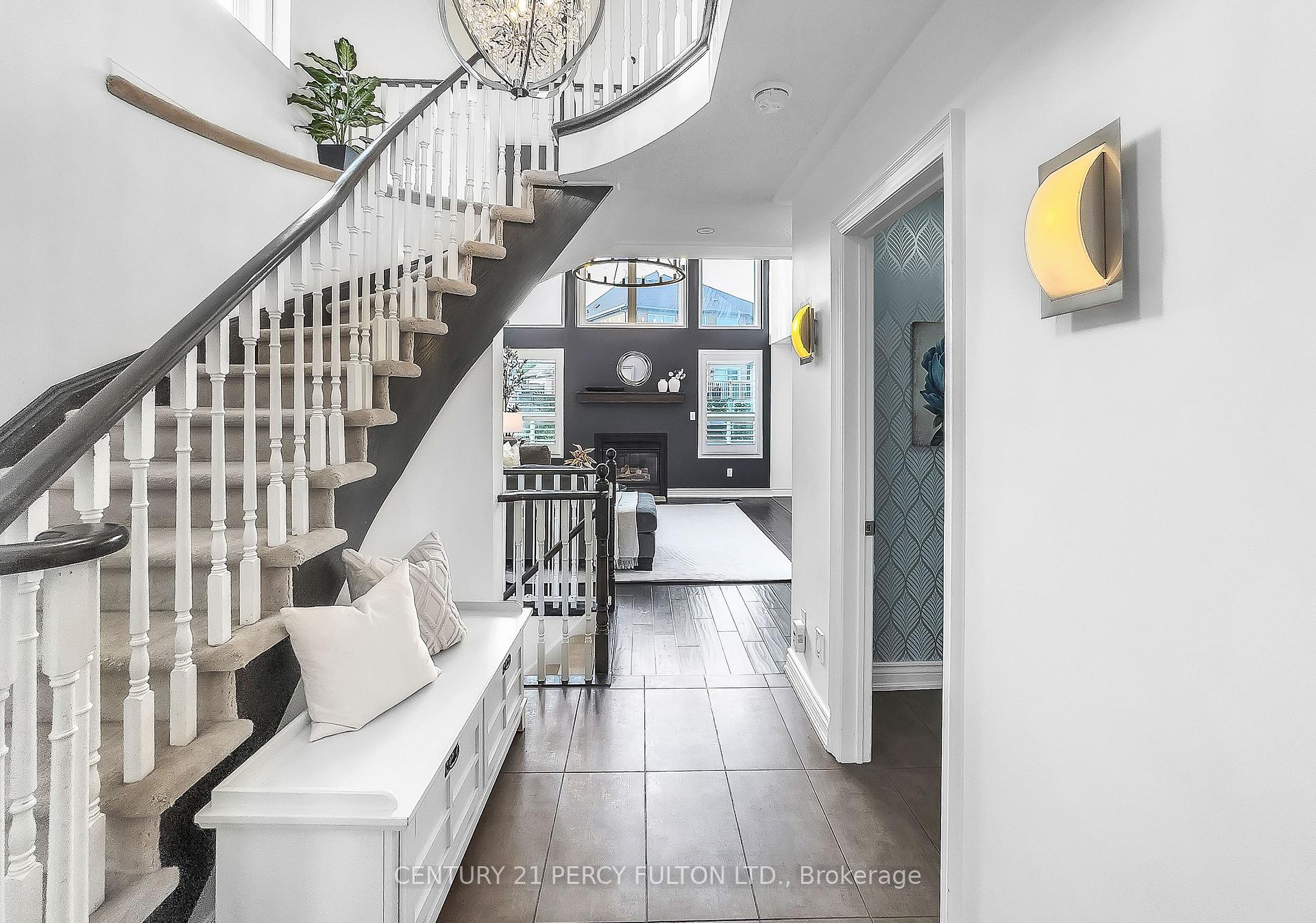 Photo 7 of 40 Southwell Avenue, Whitby, Williamsburg — HOMEH