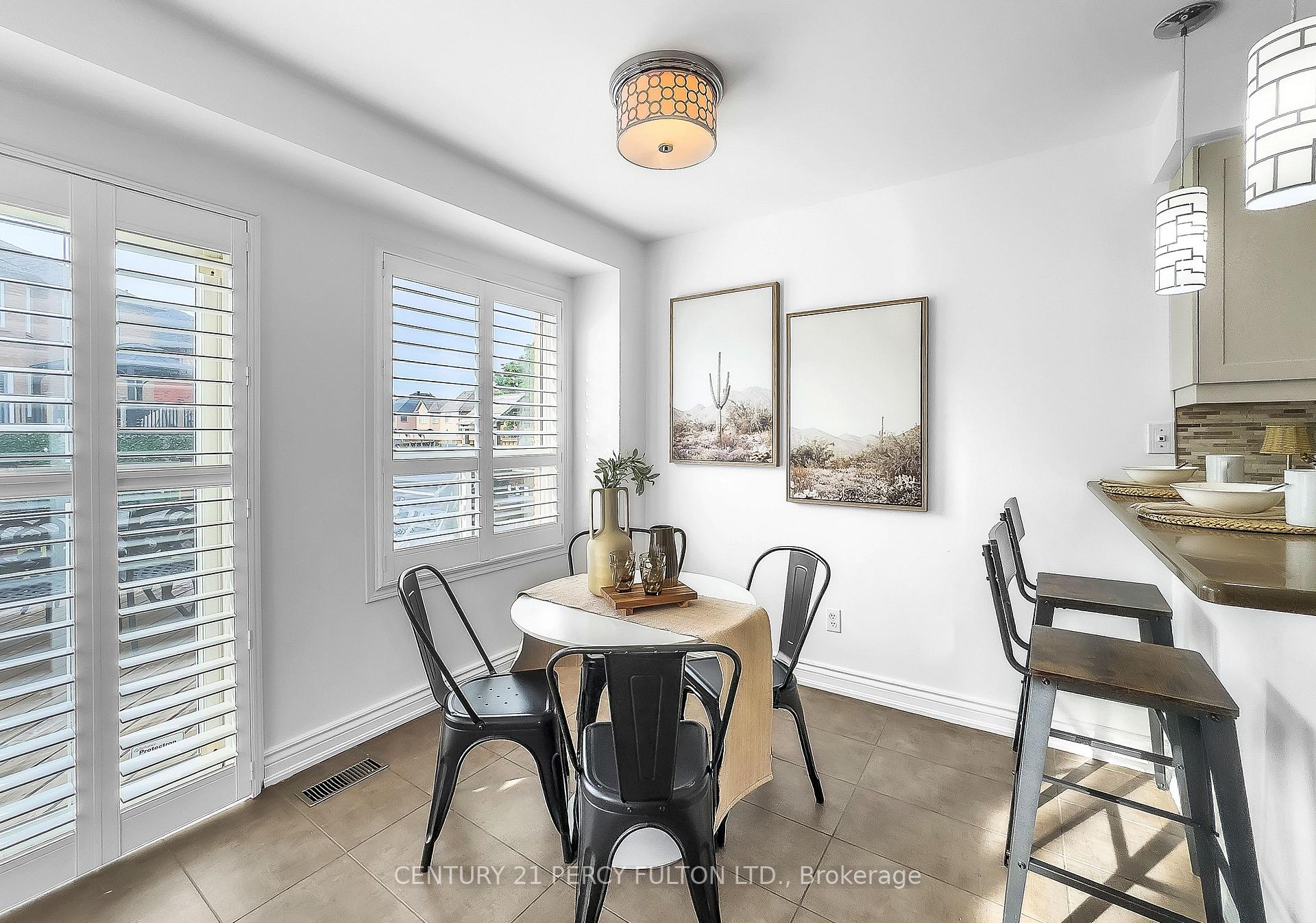 Photo 18 of 40 Southwell Avenue, Whitby, Williamsburg — HOMEH