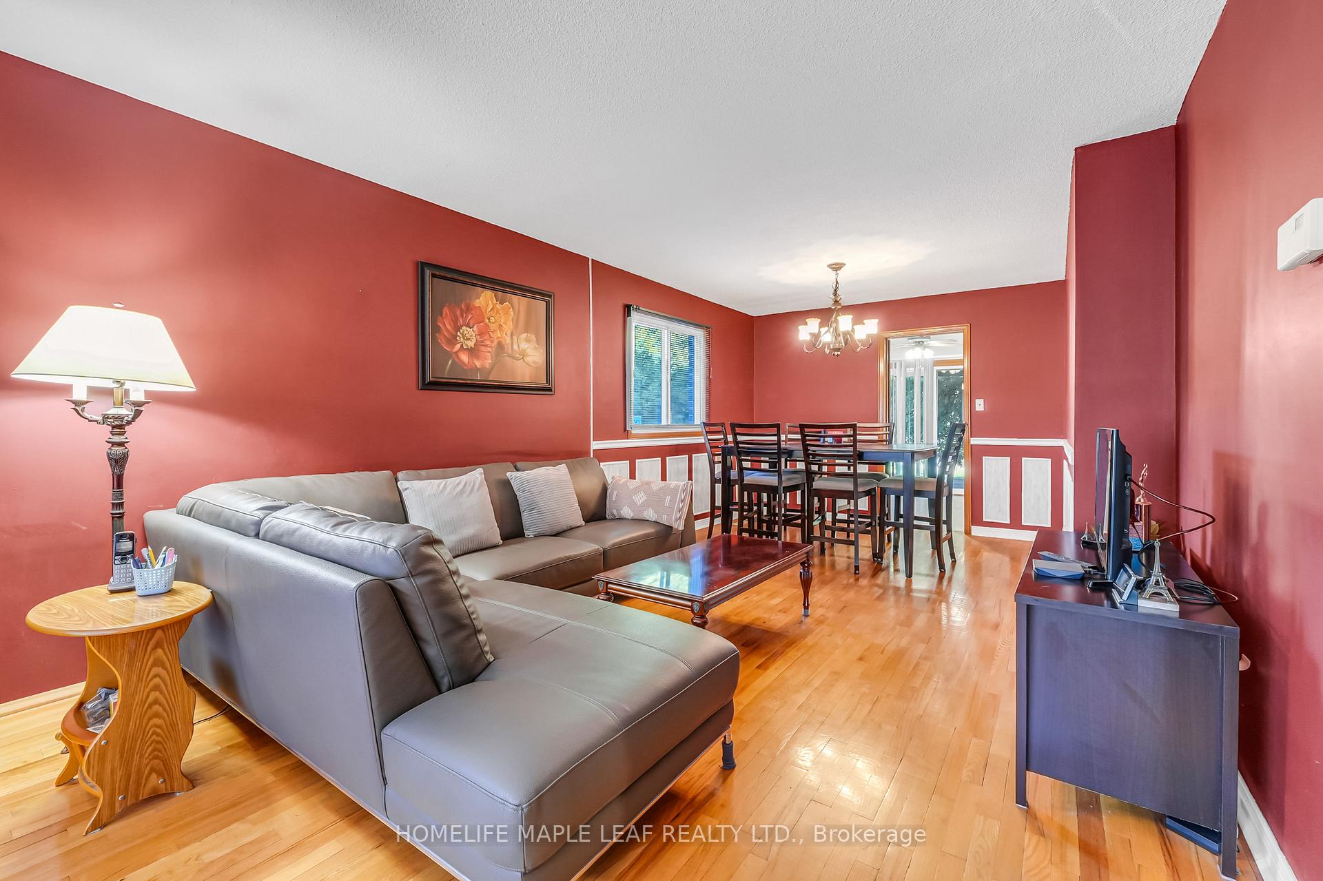 Photo 5 of 14 Manitou Crescent, Brampton, Central Park — HOMEH